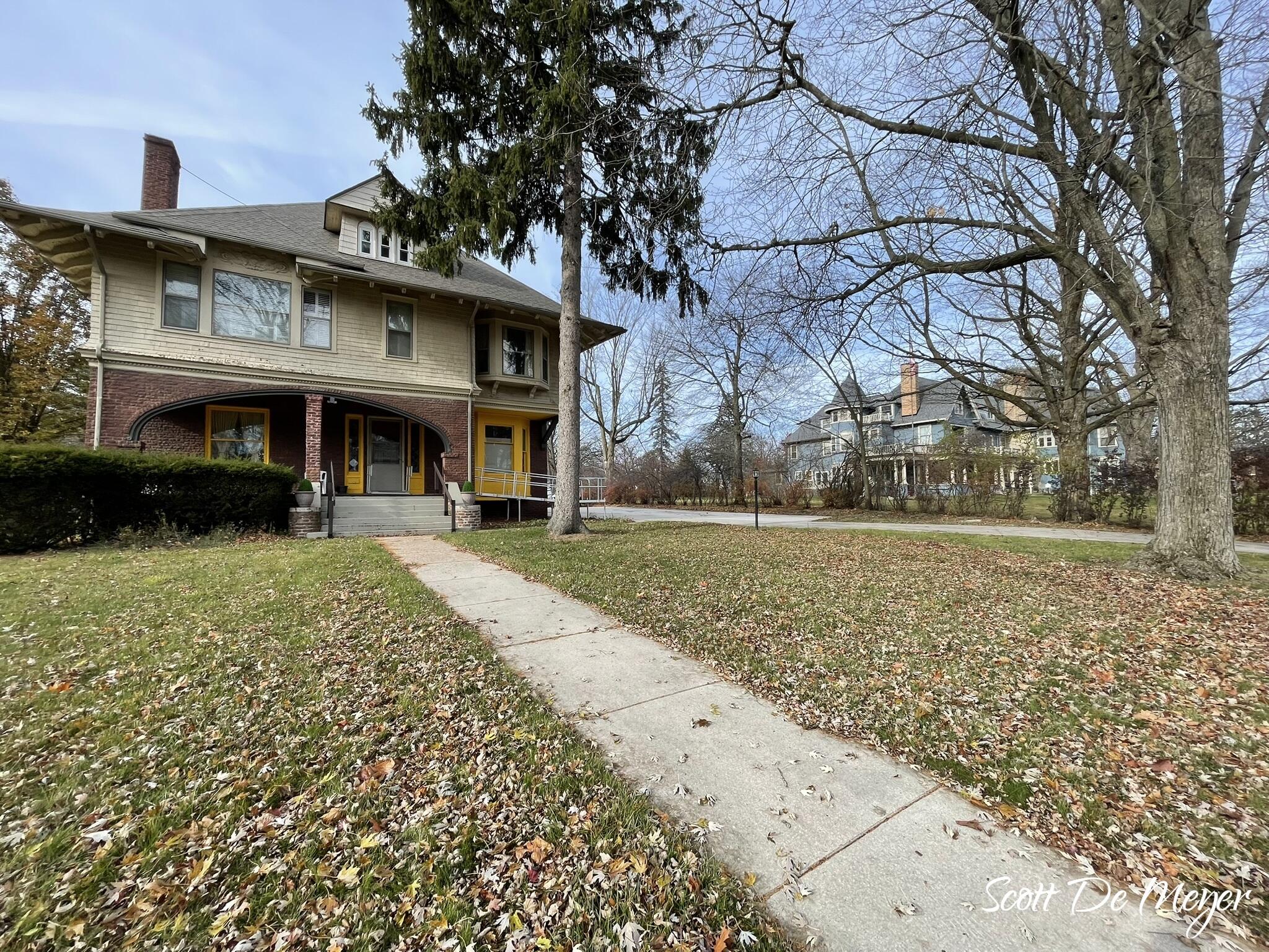 623 N State Street Alma City MI 48801