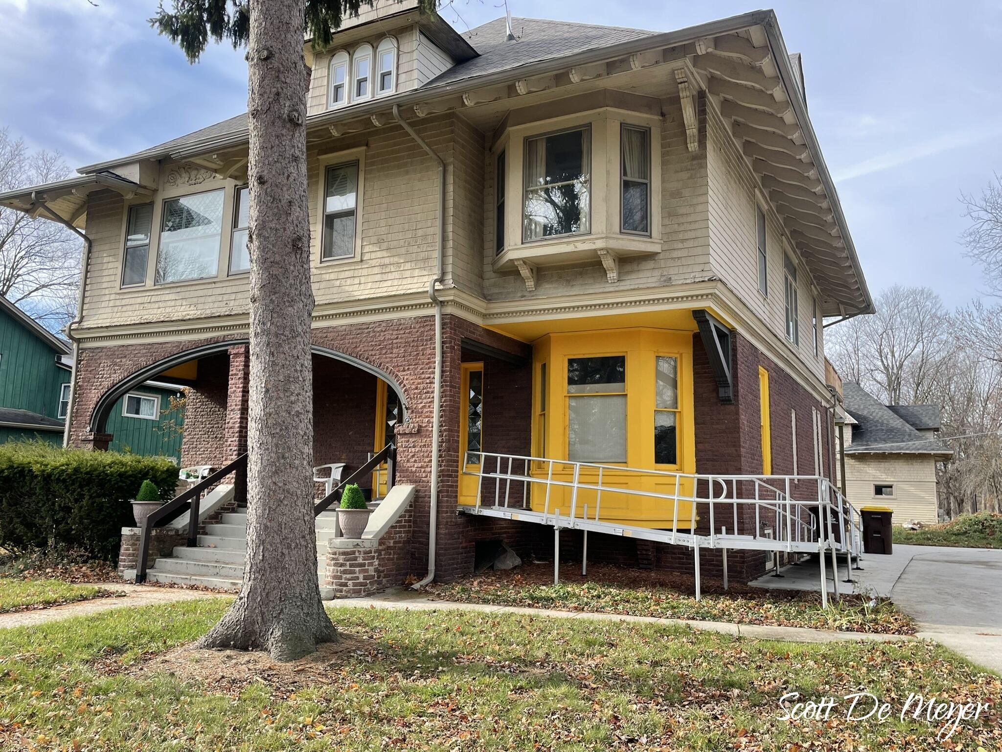 623 N State Street Alma City MI 48801