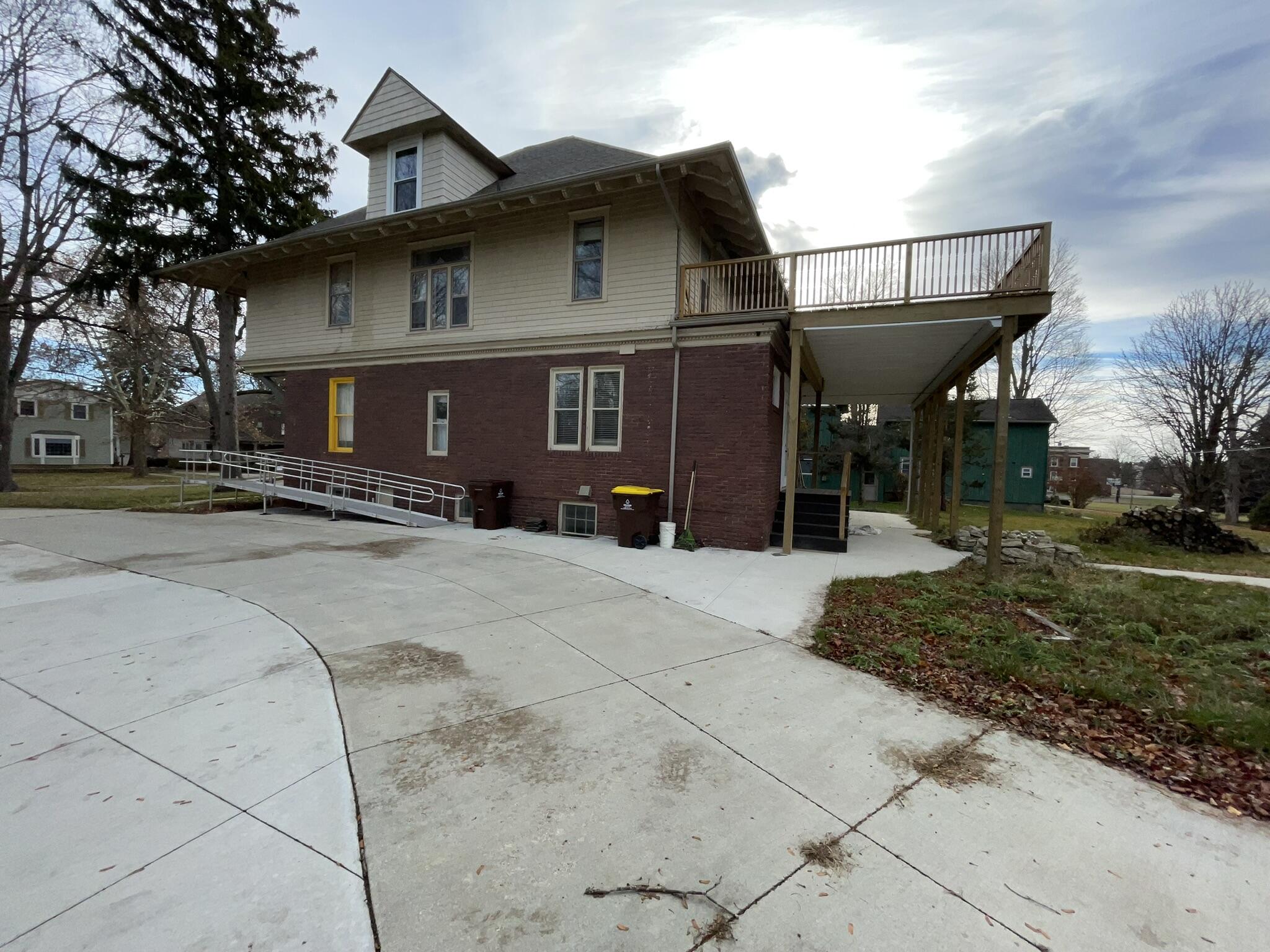 623 N State Street Alma City MI 48801