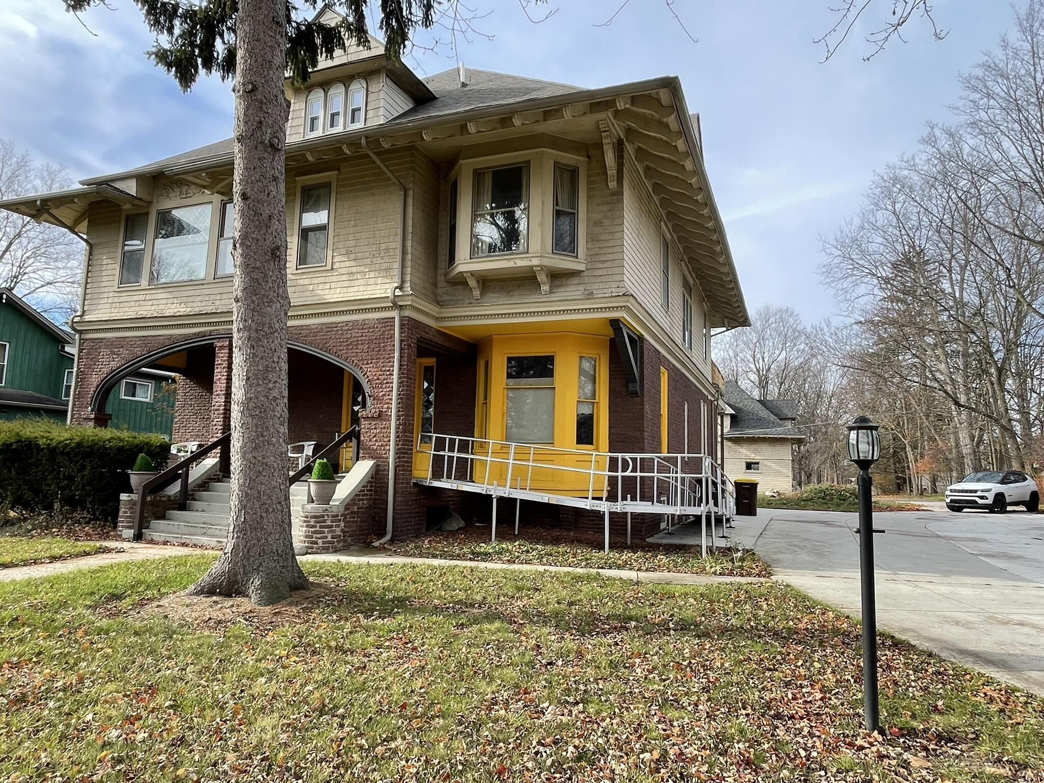 623 N State Street Alma City MI 48801