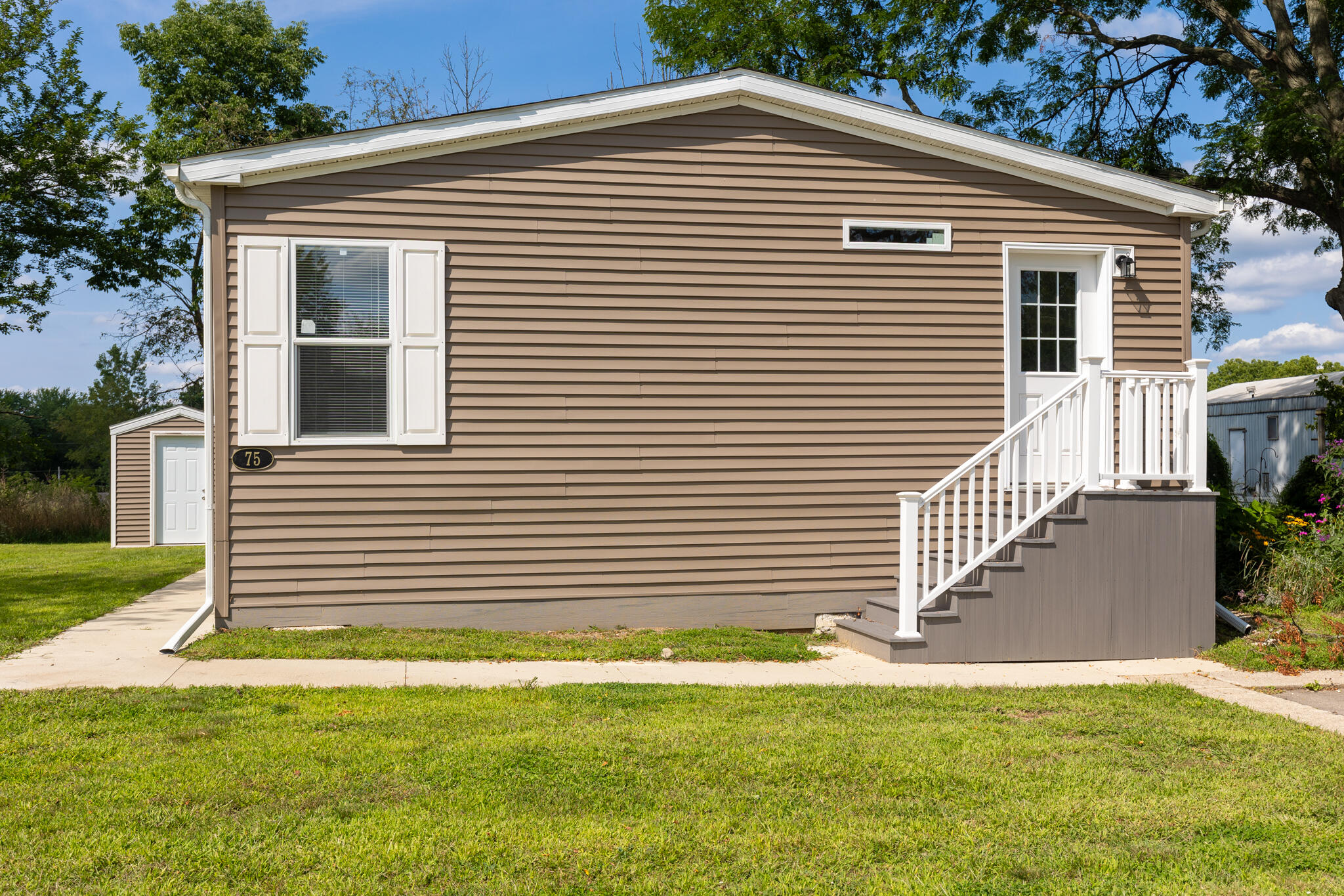 714 Mill Street Leslie City MI 49251