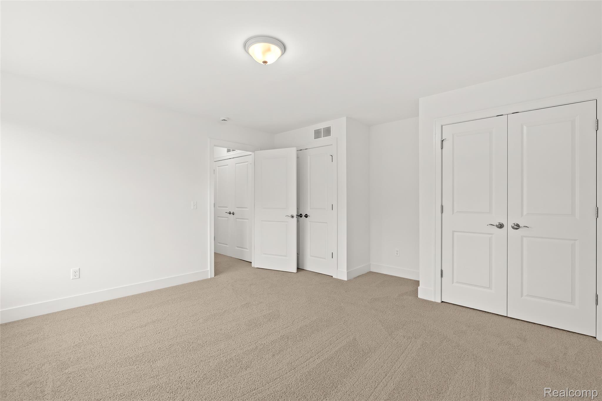 1487 St James Boulevard Pittsfield Charter Township MI 48108