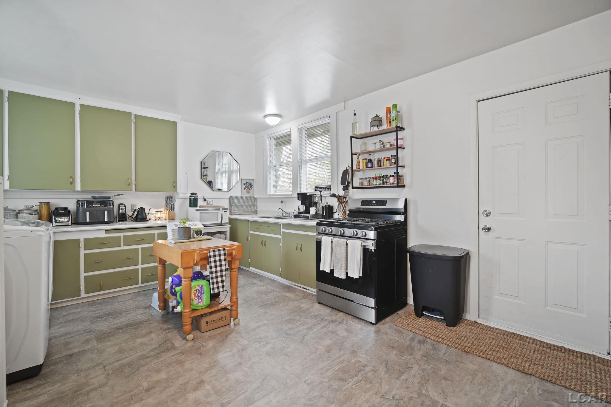 834 Toledo Street Adrian City MI 49221