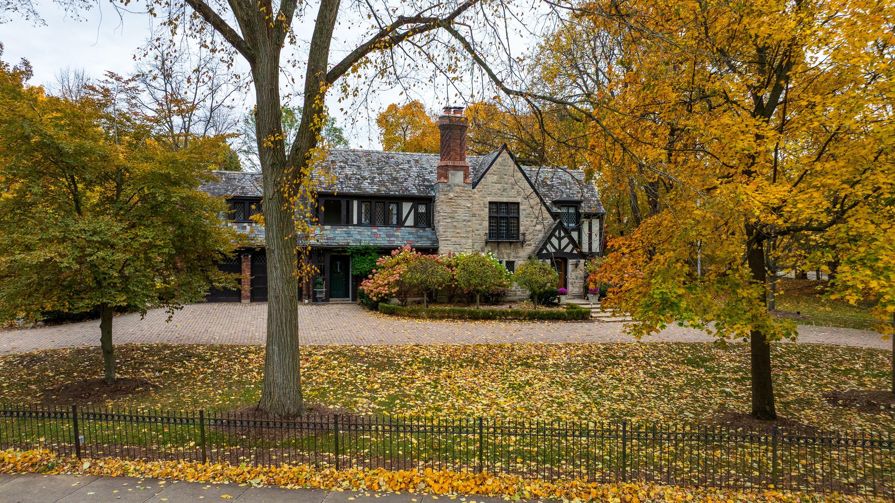 2010 Devonshire Road Ann Arbor City MI 48104