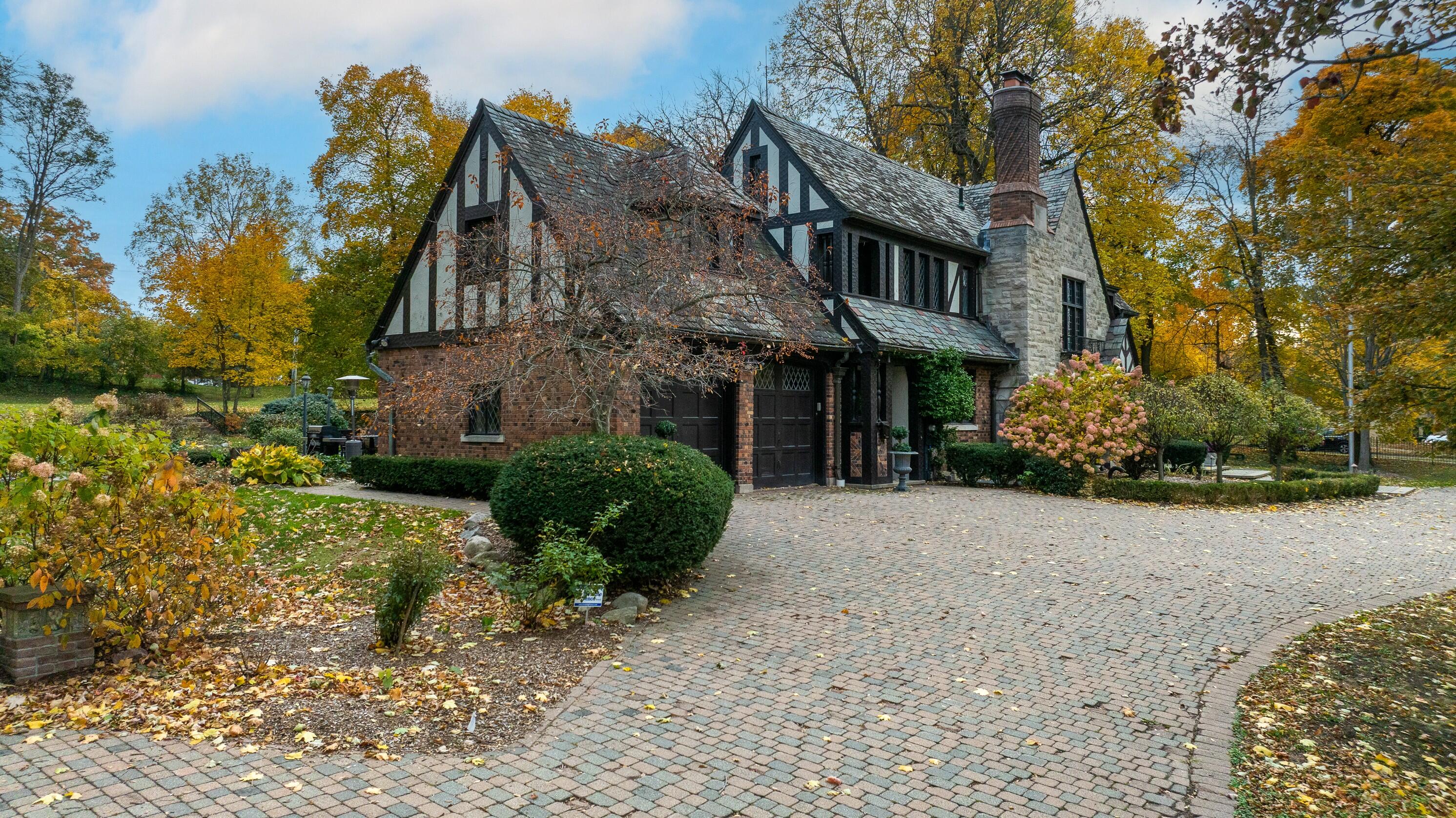 2010 Devonshire Road Ann Arbor City MI 48104