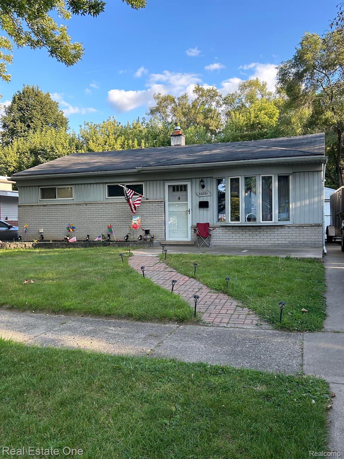 22931 Champaign Street Taylor City MI 48180