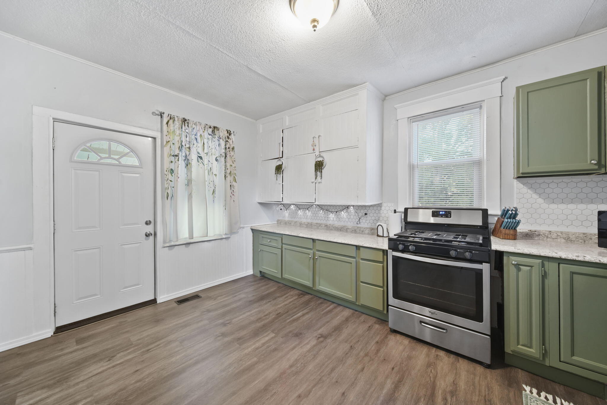 136 E Chestnut Street E Adrian City MI 49221