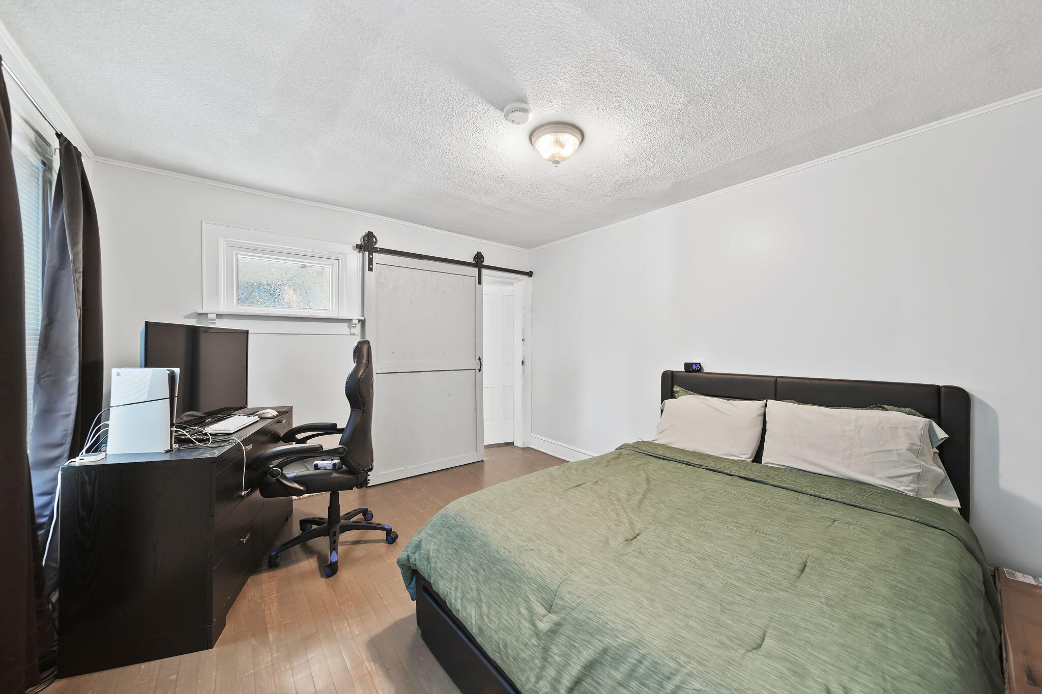 136 E Chestnut Street E Adrian City MI 49221