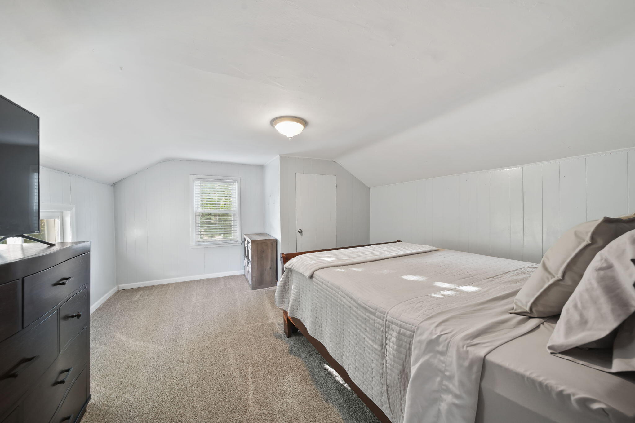 136 E Chestnut Street E Adrian City MI 49221