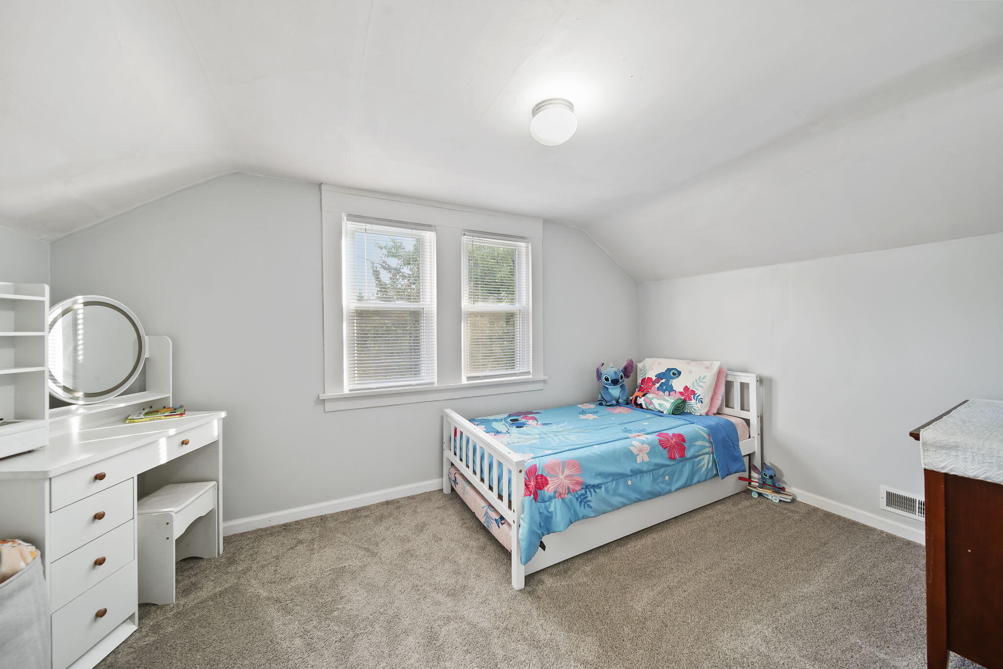 136 E Chestnut Street E Adrian City MI 49221