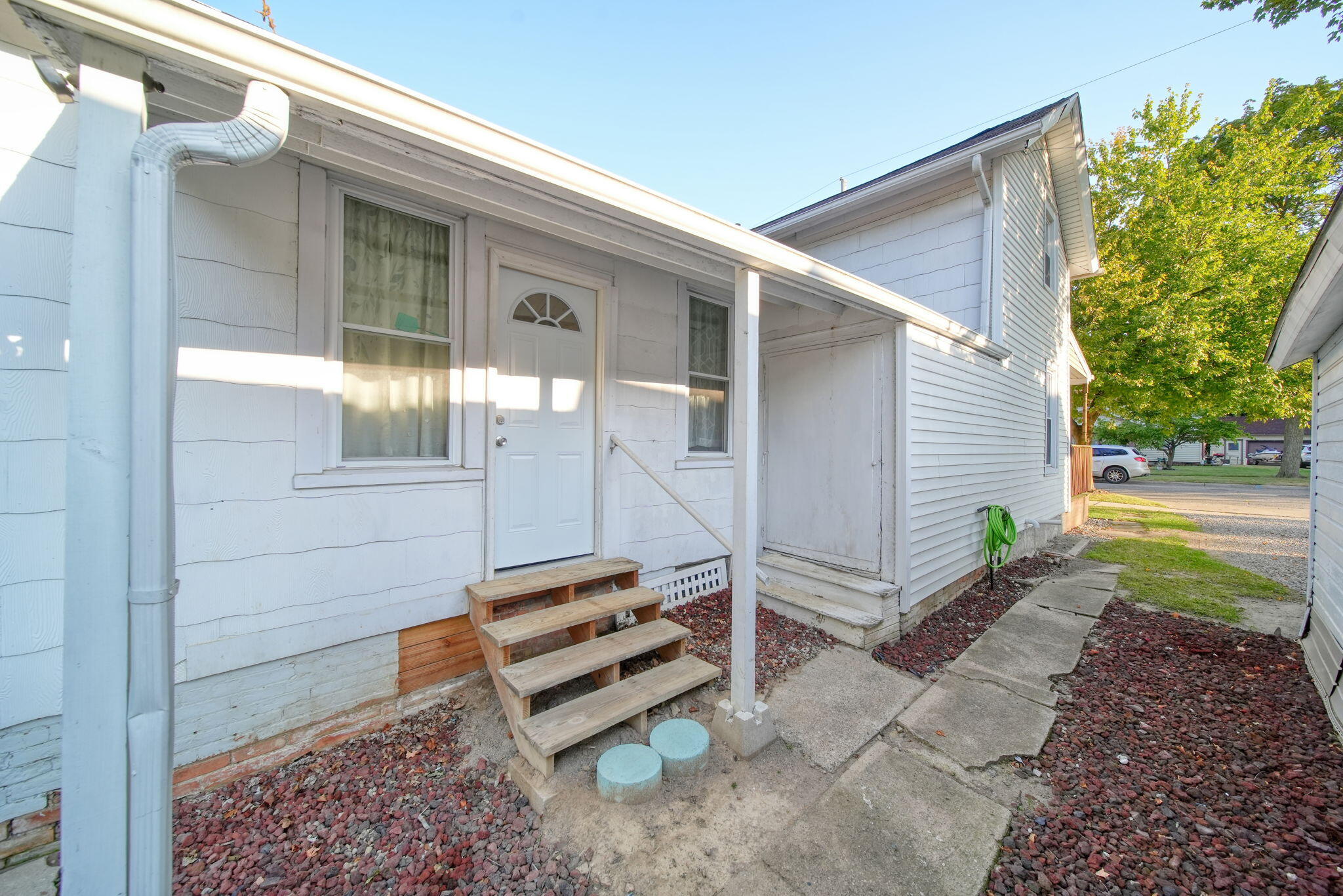 136 E Chestnut Street E Adrian City MI 49221