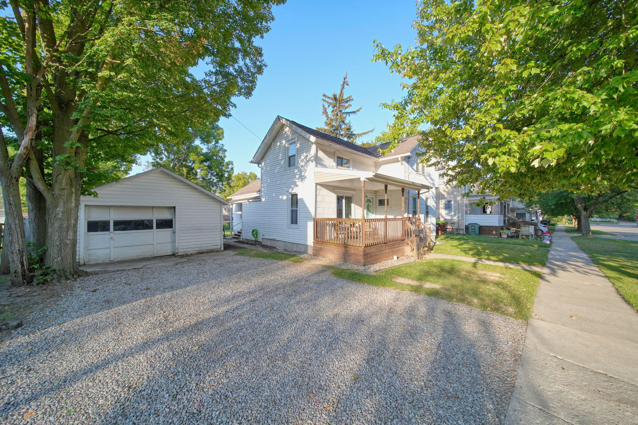 136 E Chestnut Street E Adrian City MI 49221