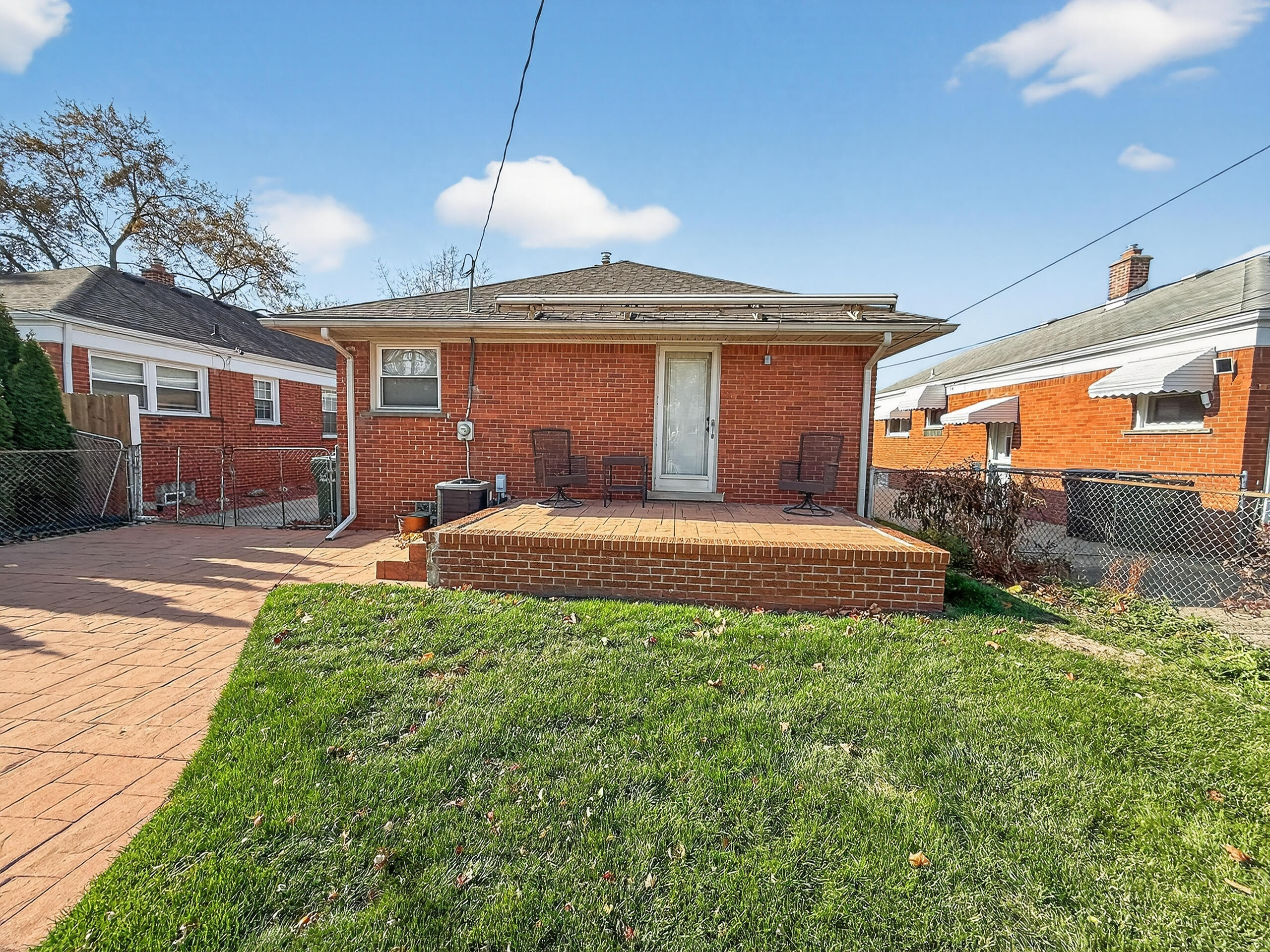 9949 Sterling Avenue Allen Park City MI 48101