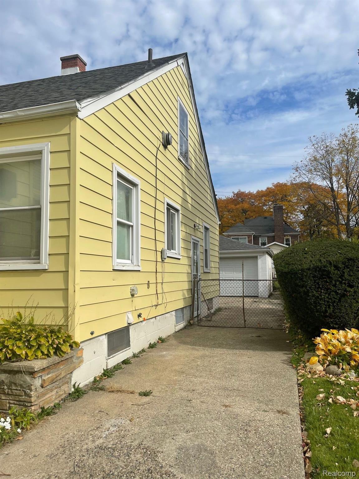18660 Charest Street Detroit City MI 48234