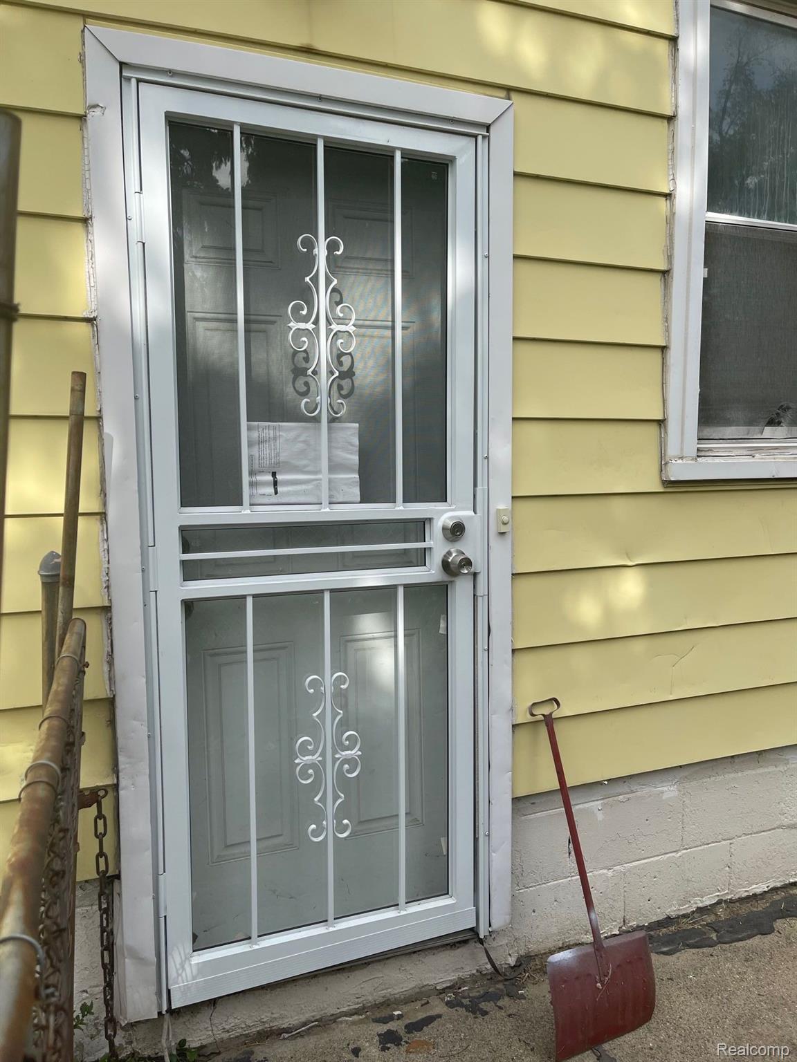 18660 Charest Street Detroit City MI 48234