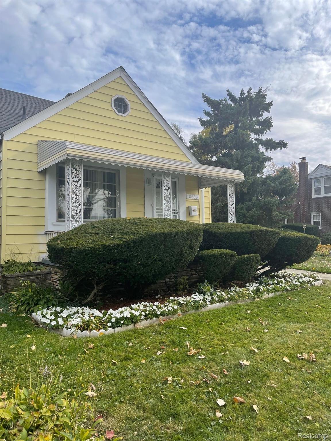 18660 Charest Street Detroit City MI 48234