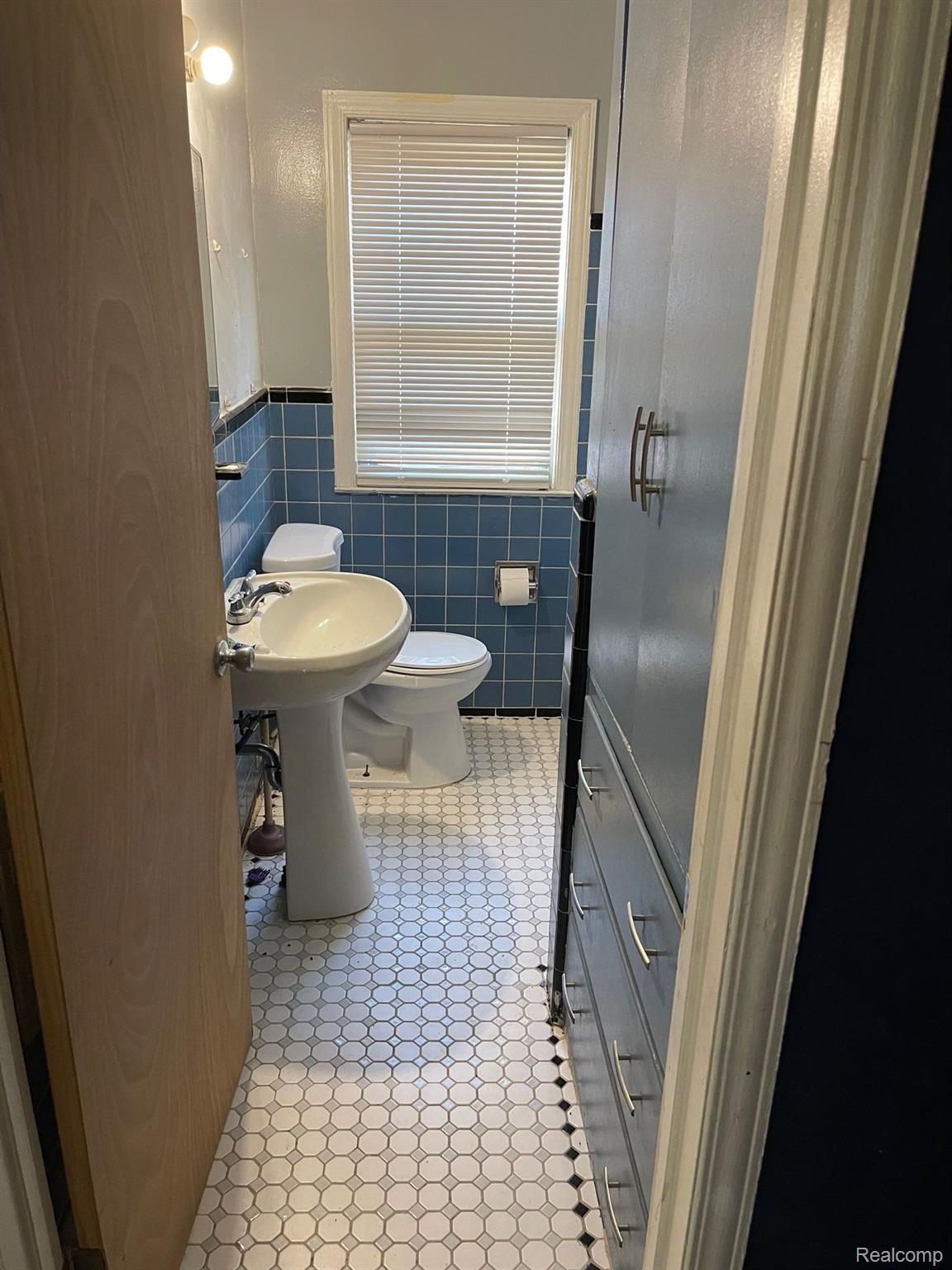 18660 Charest Street Detroit City MI 48234