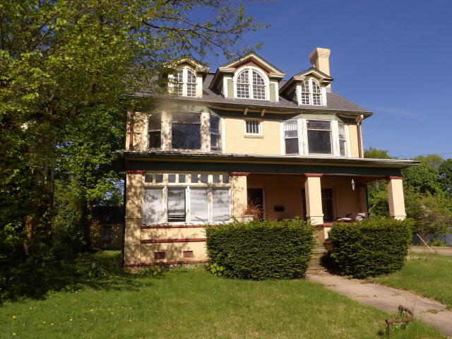31 Orchard Place Battle Creek City MI 49017
