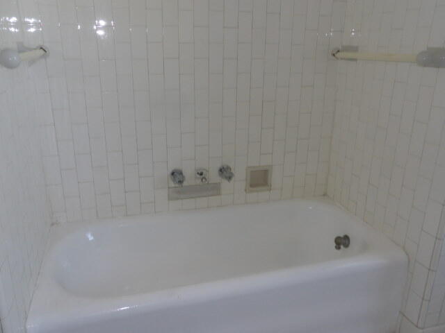 31 Orchard Place Battle Creek City MI 49017