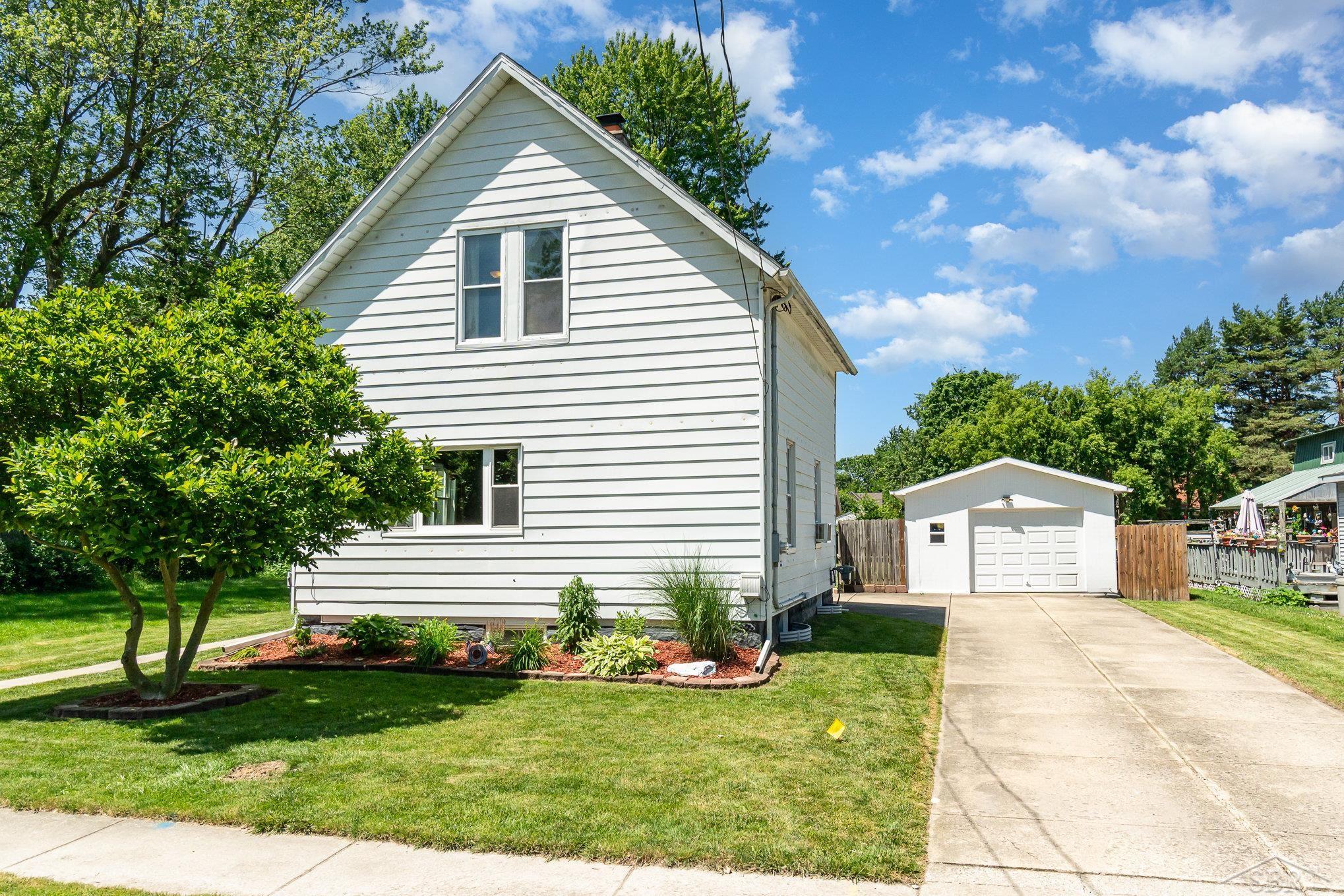 2997 Jackson Street Carrollton Township MI 48604