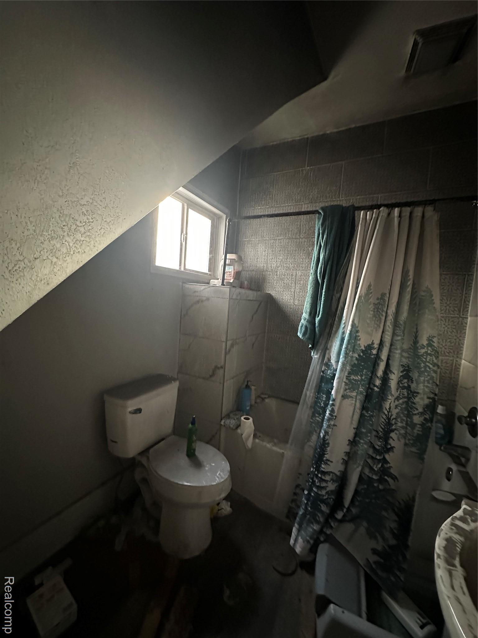 717 Bristol Street Adrian City MI 49221