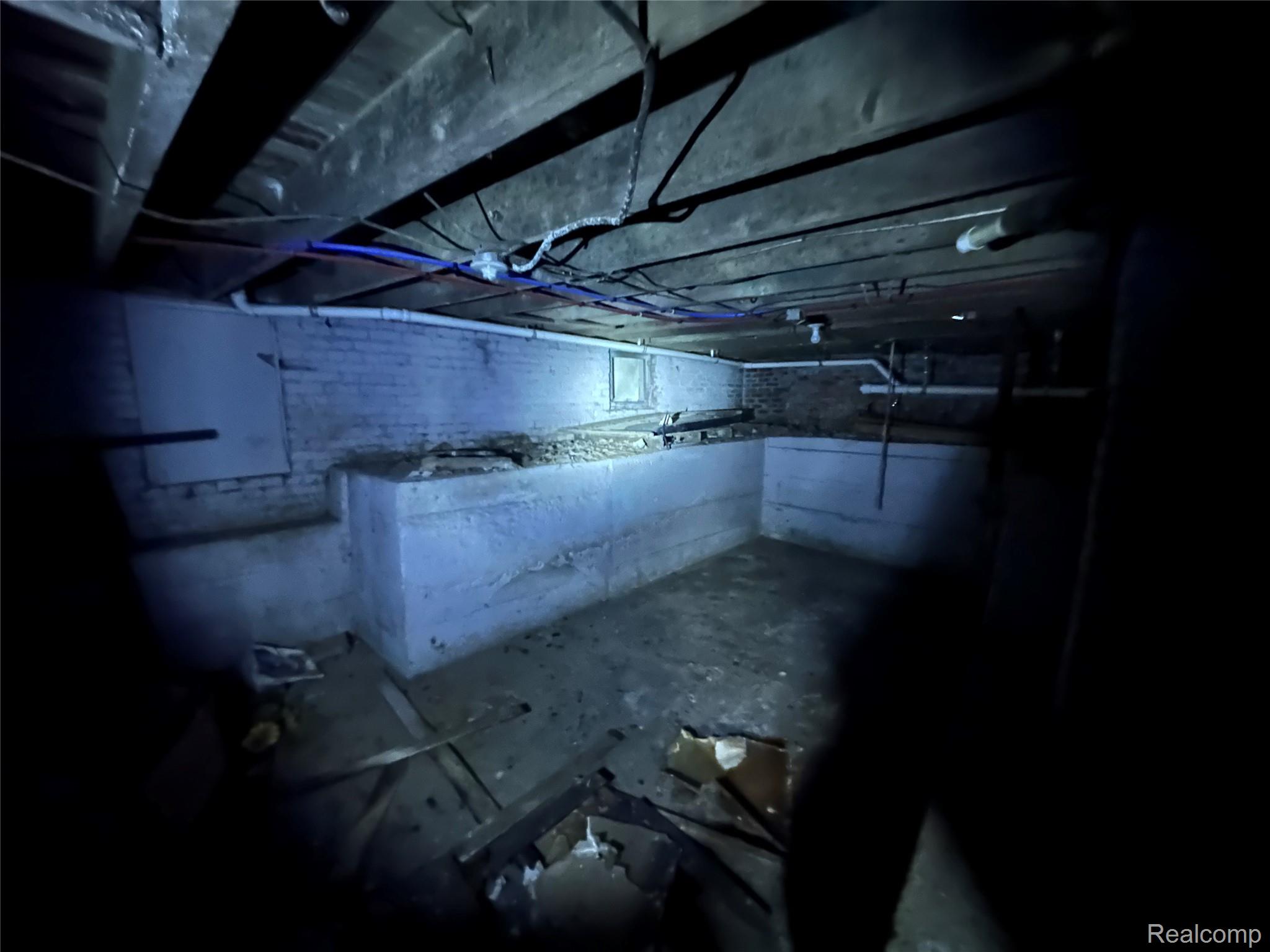 717 Bristol Street Adrian City MI 49221