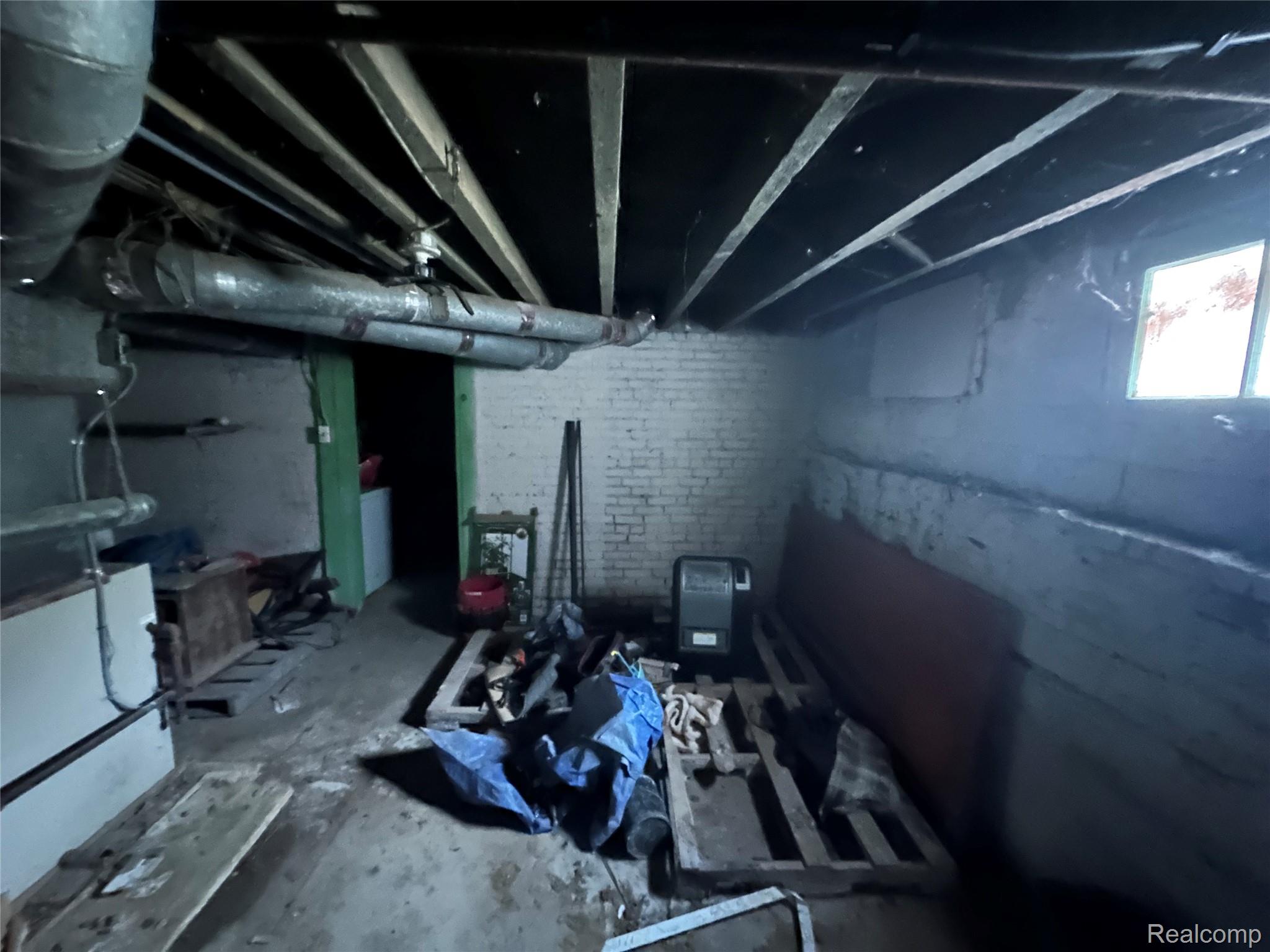 717 Bristol Street Adrian City MI 49221