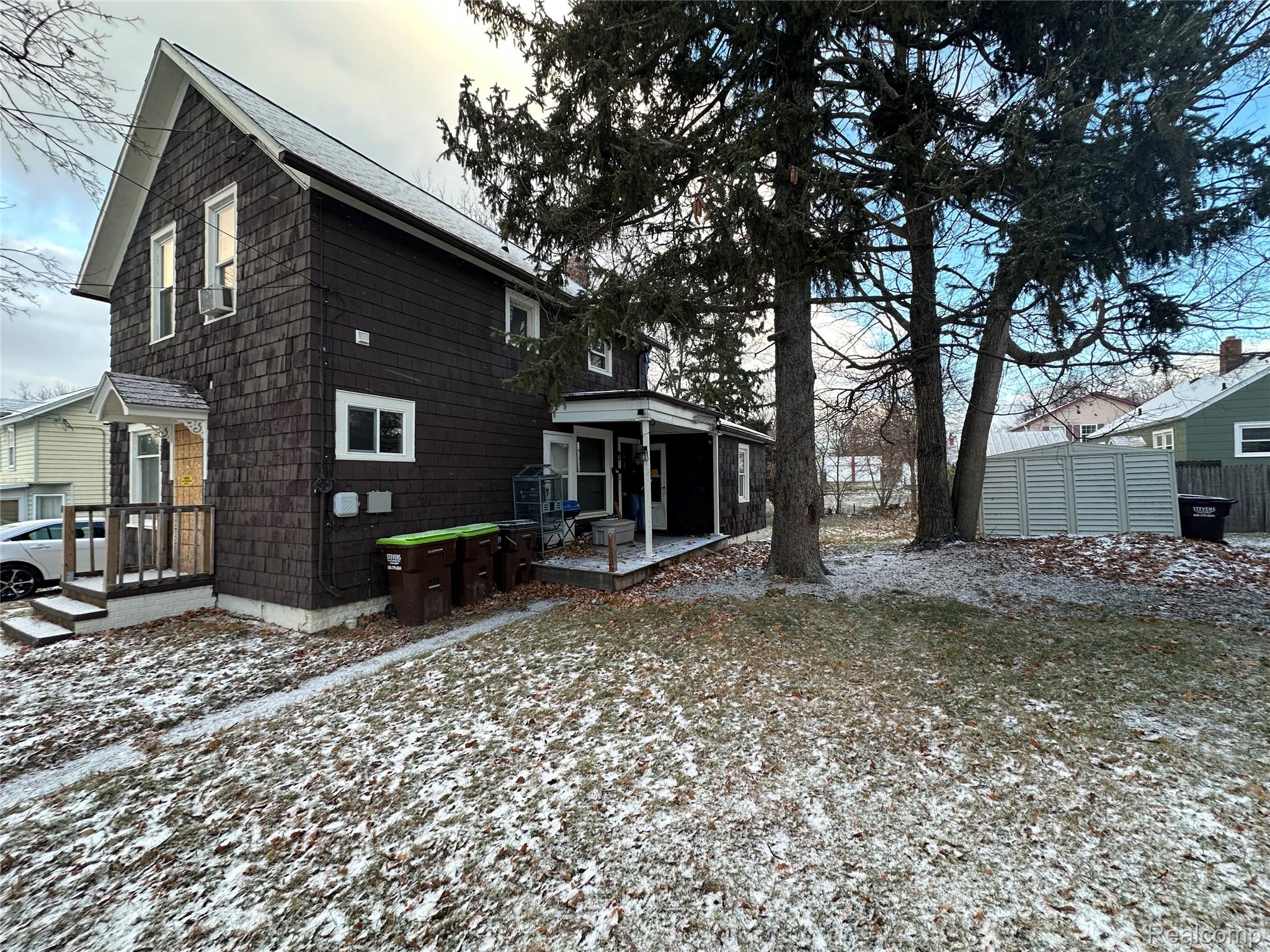 717 Bristol Street Adrian City MI 49221