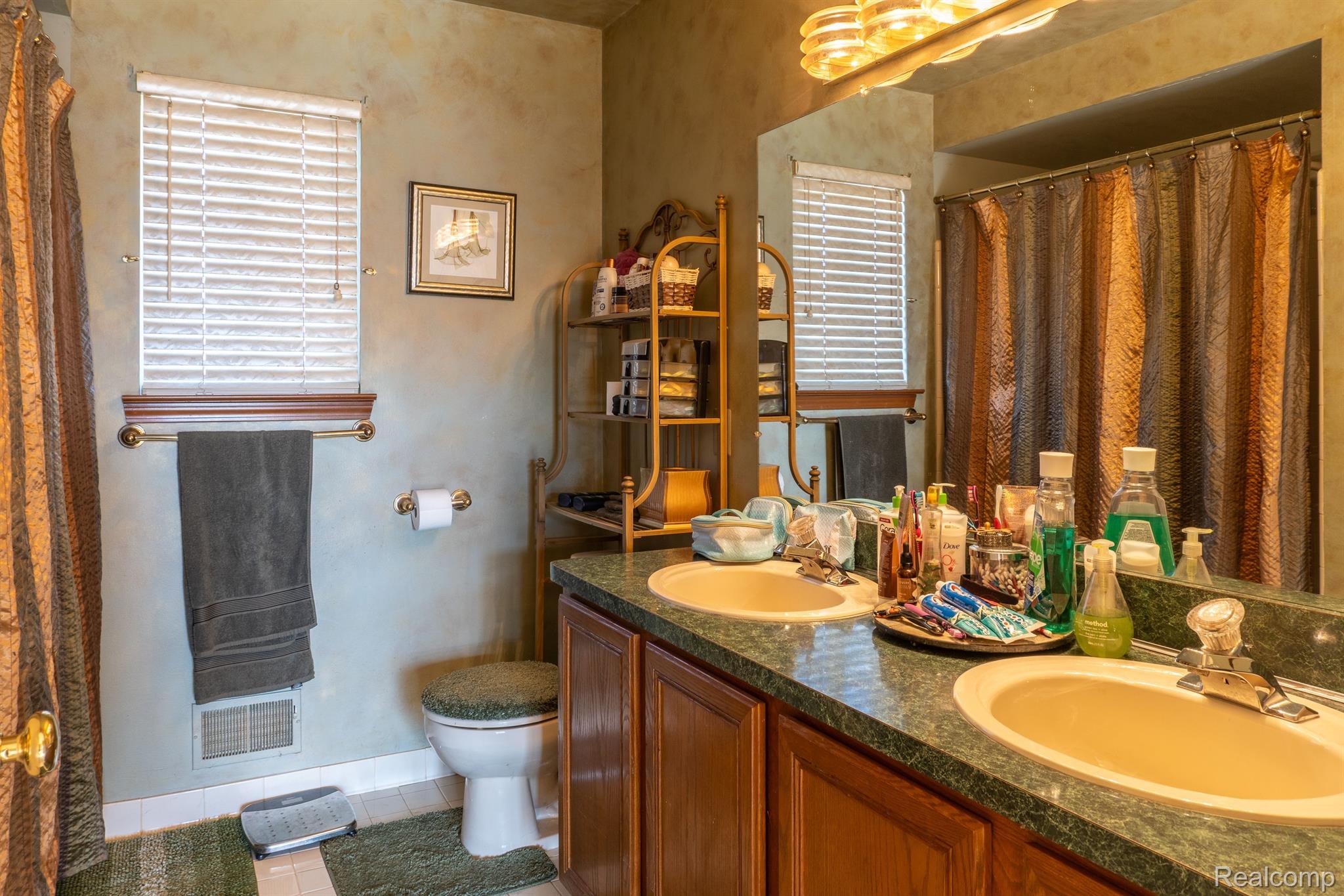 25591 Lord Drive Chesterfield Township MI 48051