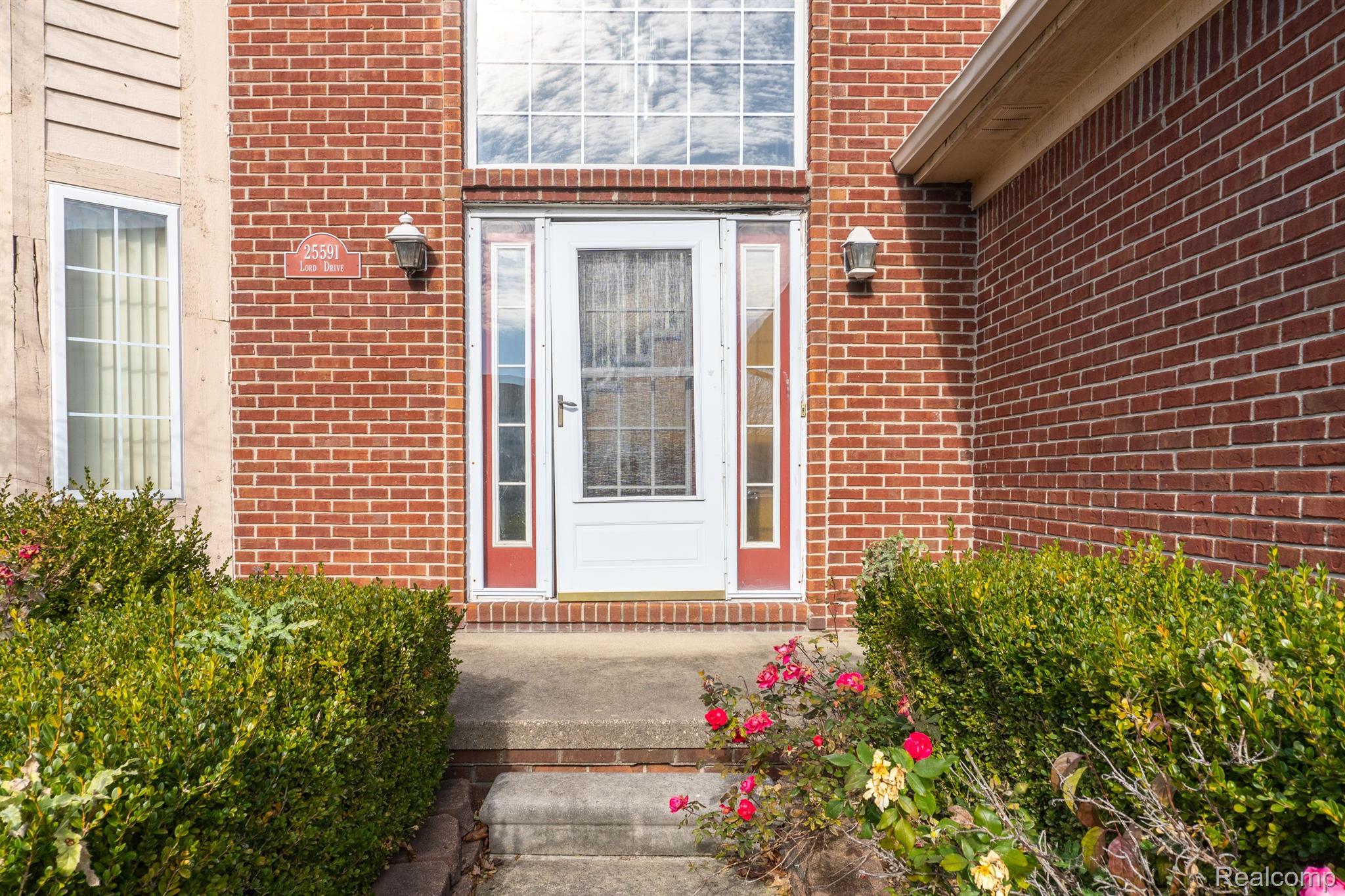 25591 Lord Drive Chesterfield Township MI 48051