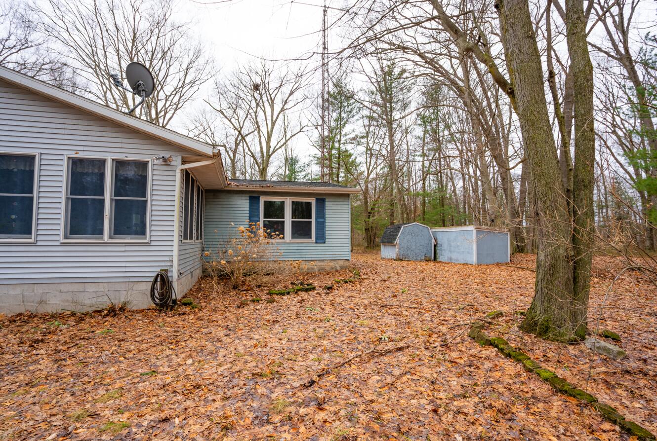 4202 E Pontaluna Road Fruitport Charter Township MI 49415