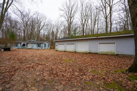 4202 E Pontaluna Road Fruitport Charter Township MI 49415
