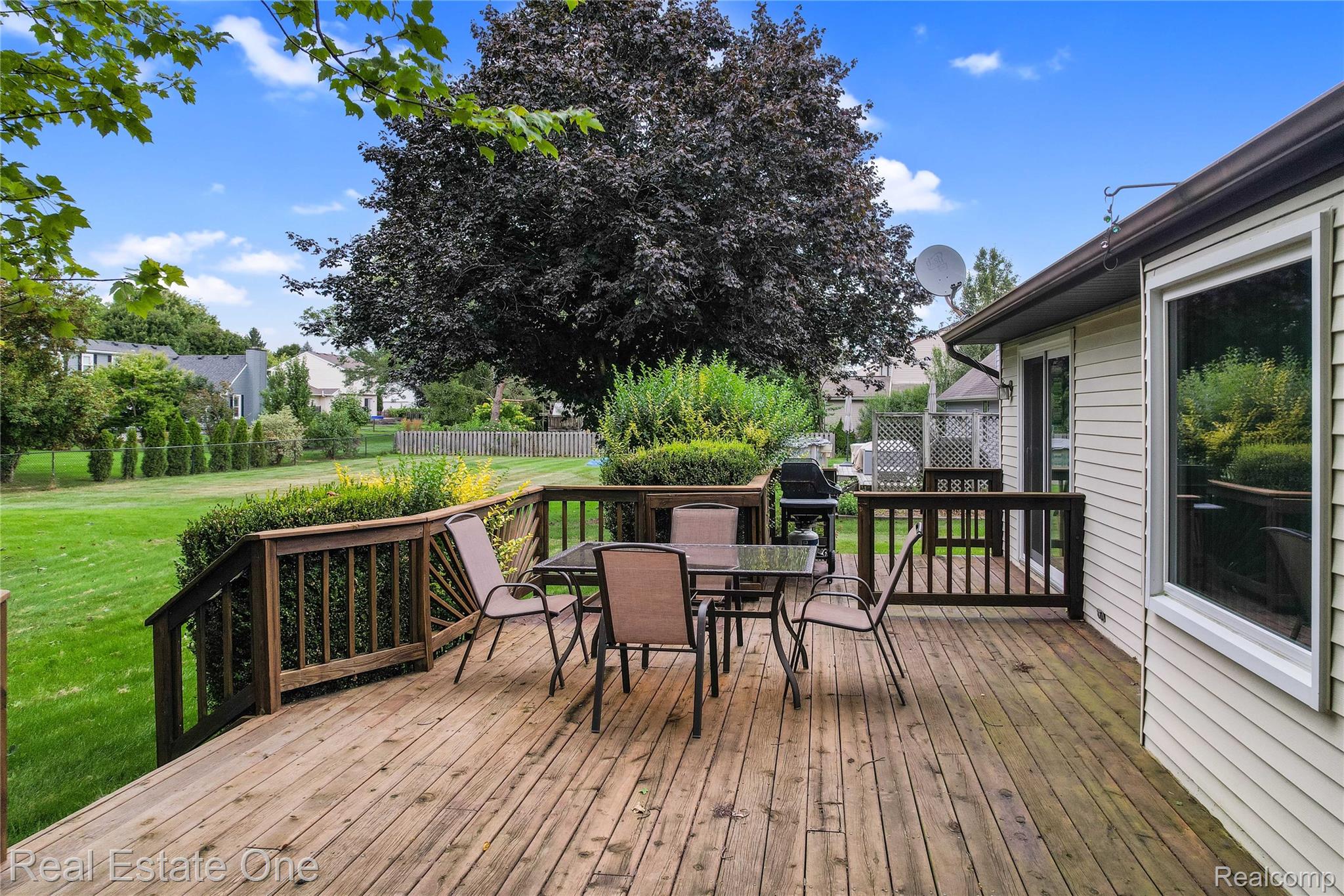 59652 Sunridge Drive Lyon Charter Township MI 48165