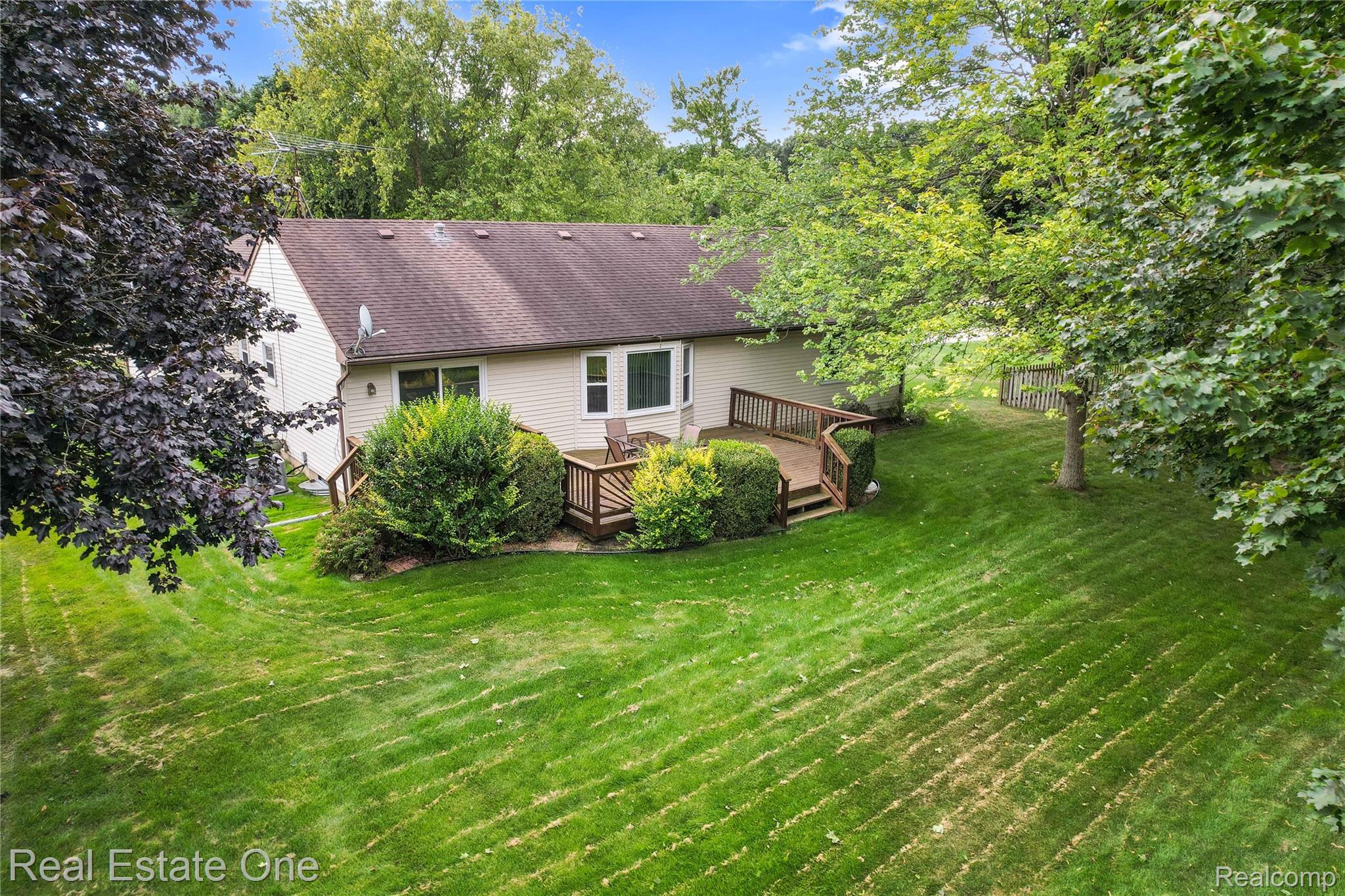 59652 Sunridge Drive Lyon Charter Township MI 48165