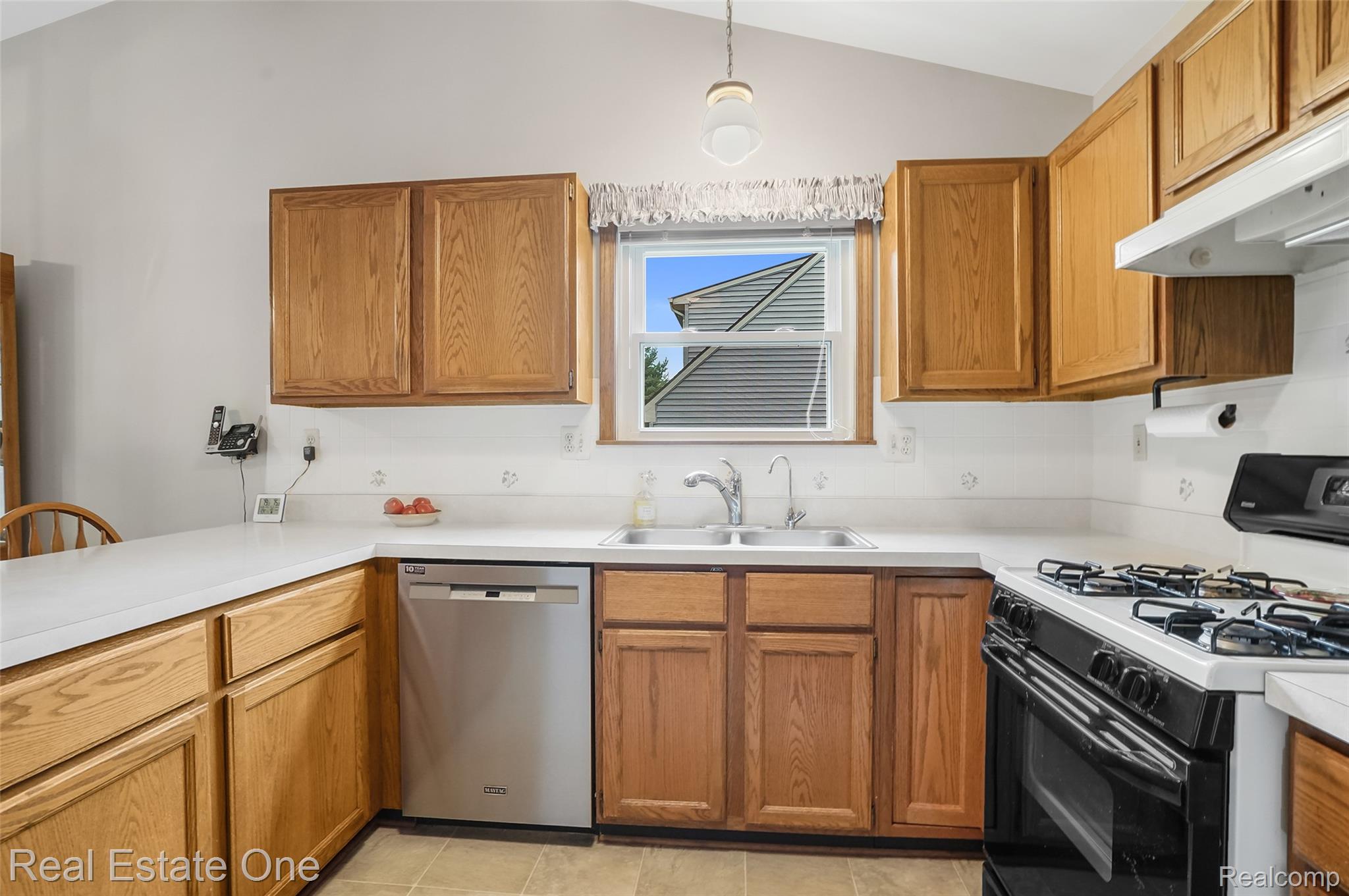 59652 Sunridge Drive Lyon Charter Township MI 48165