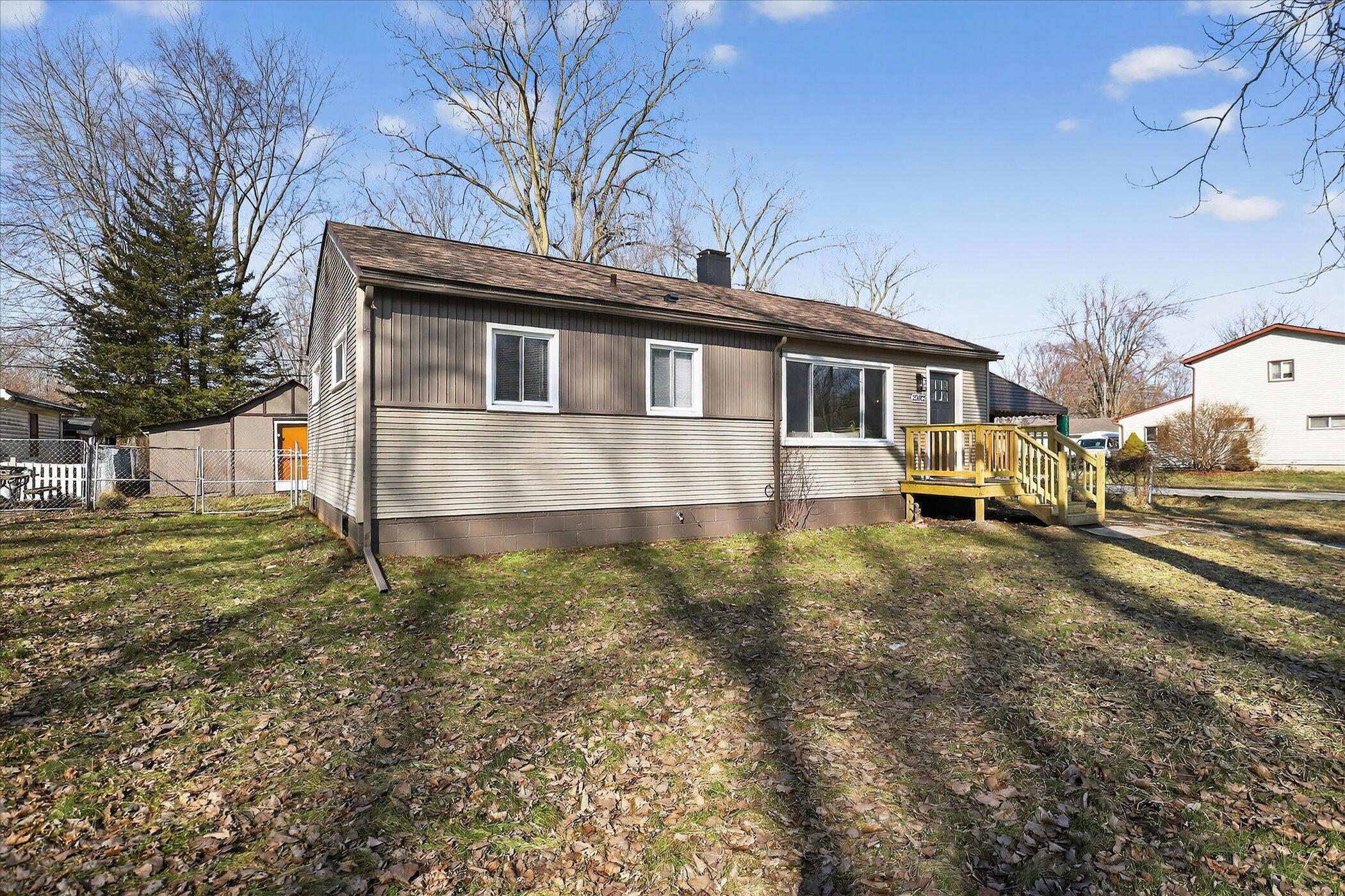 22002 Fenster Street Sumpter Township MI 48111