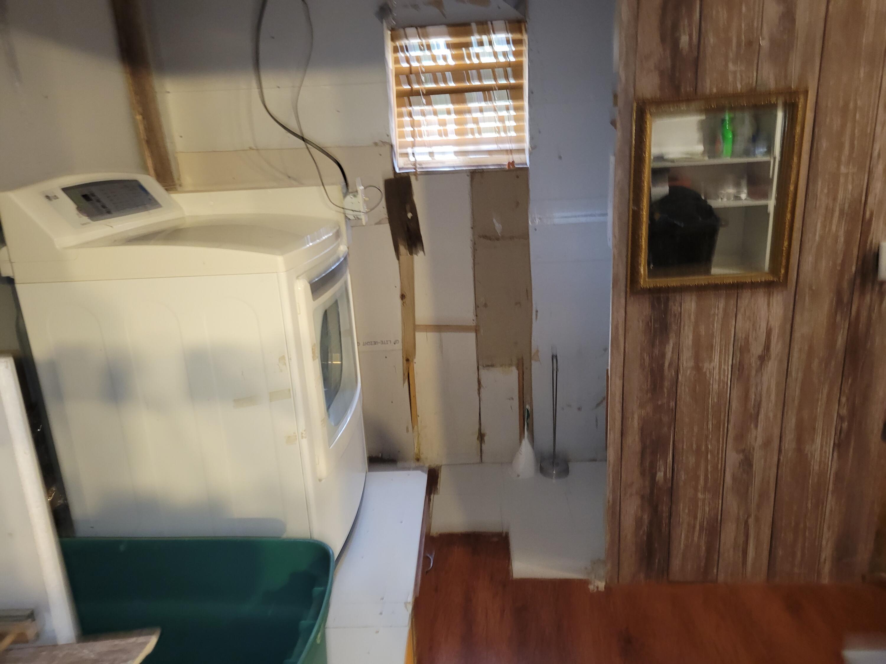 952 54th Street Lee Township MI 49450