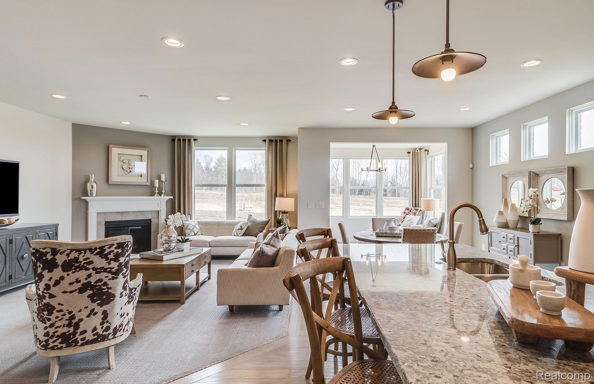 834 Risdon Trail S Saline City MI 48176