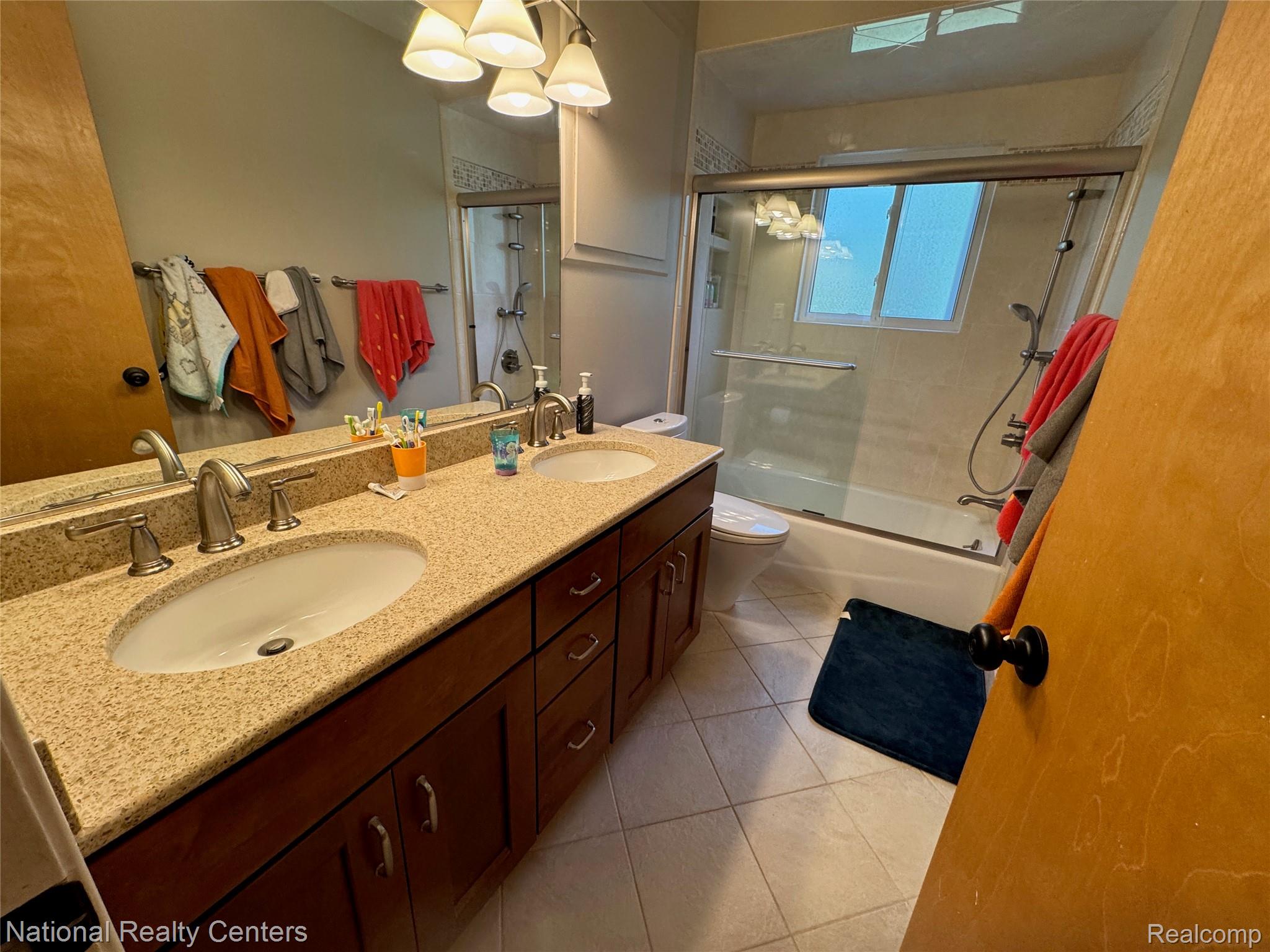 2182 Yorktown Drive Ann Arbor City MI 48105