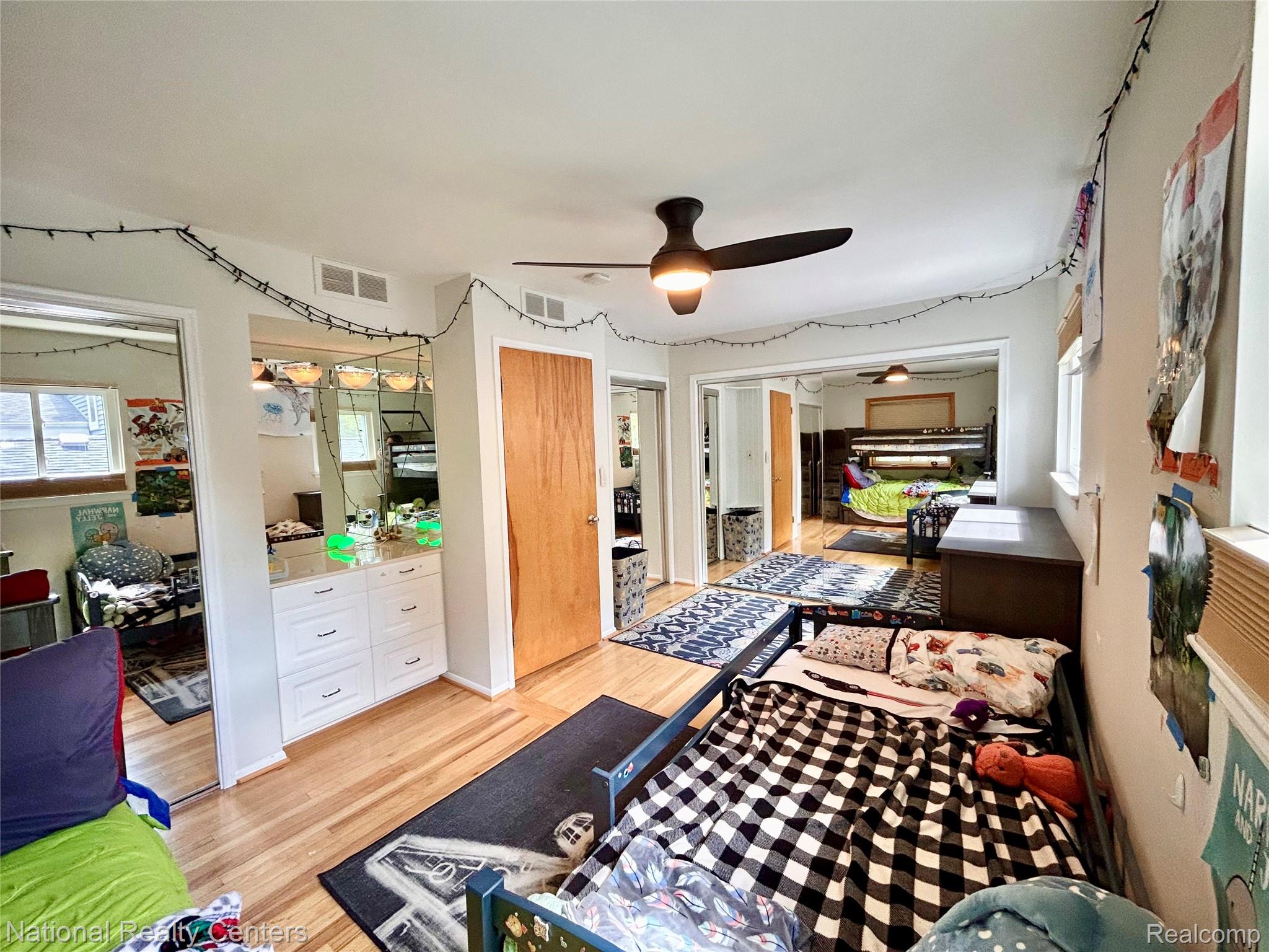 2182 Yorktown Drive Ann Arbor City MI 48105