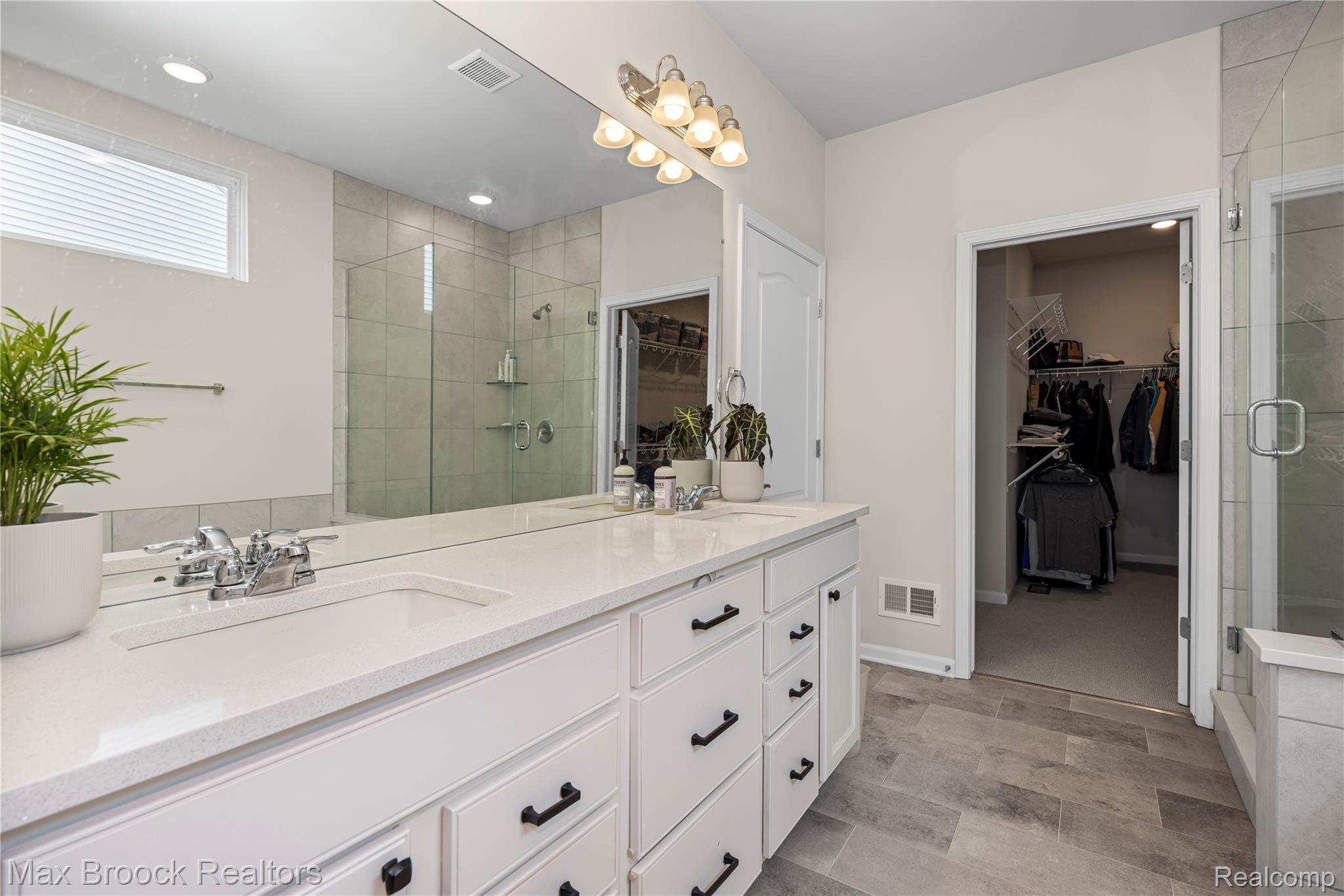 30153 Turtle Creek Circle Lyon Charter Township MI 48165