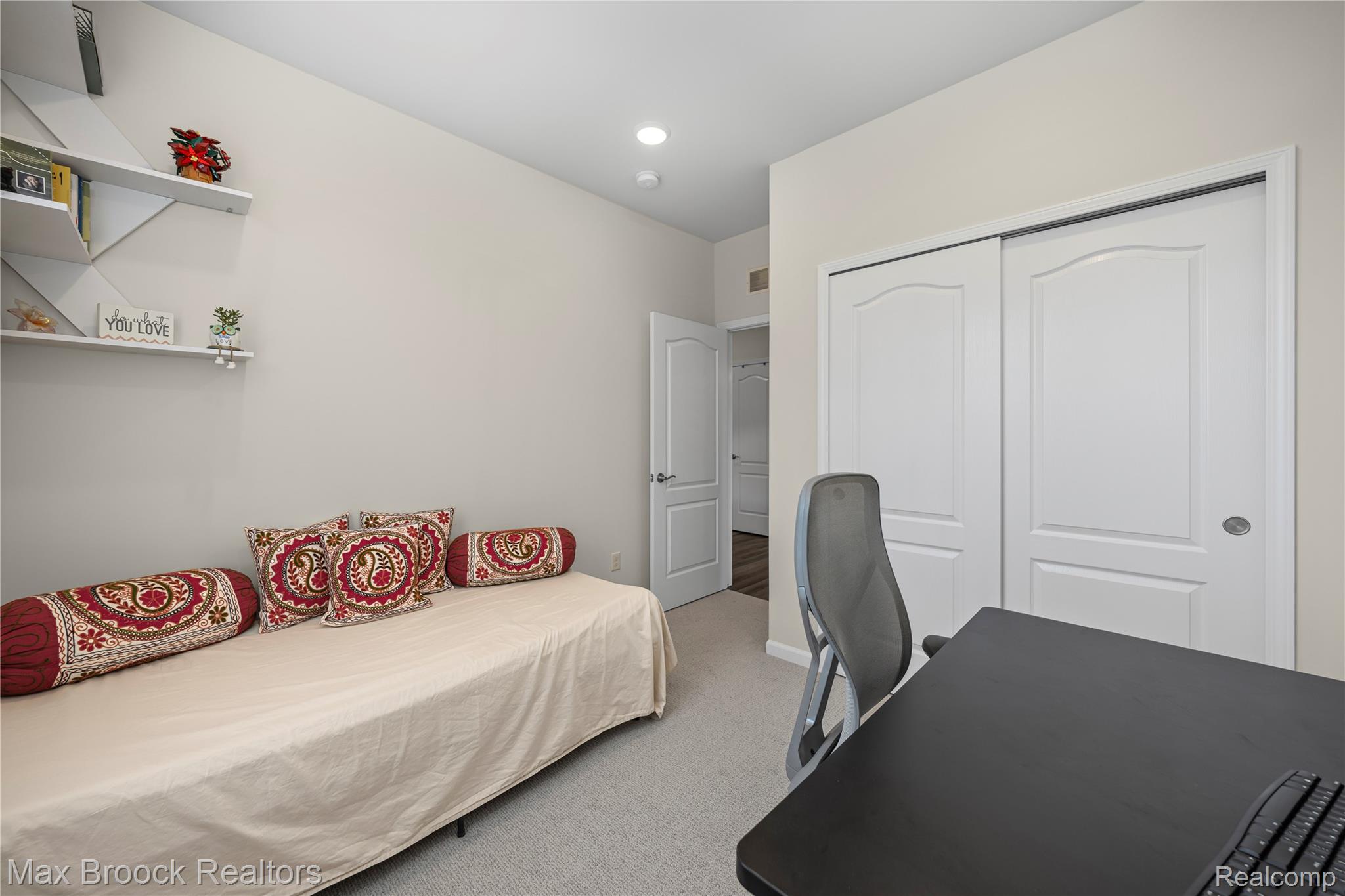 30153 Turtle Creek Circle Lyon Charter Township MI 48165