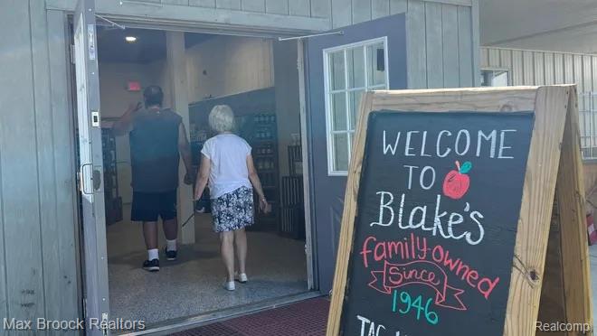 30153 Turtle Creek Circle Lyon Charter Township MI 48165