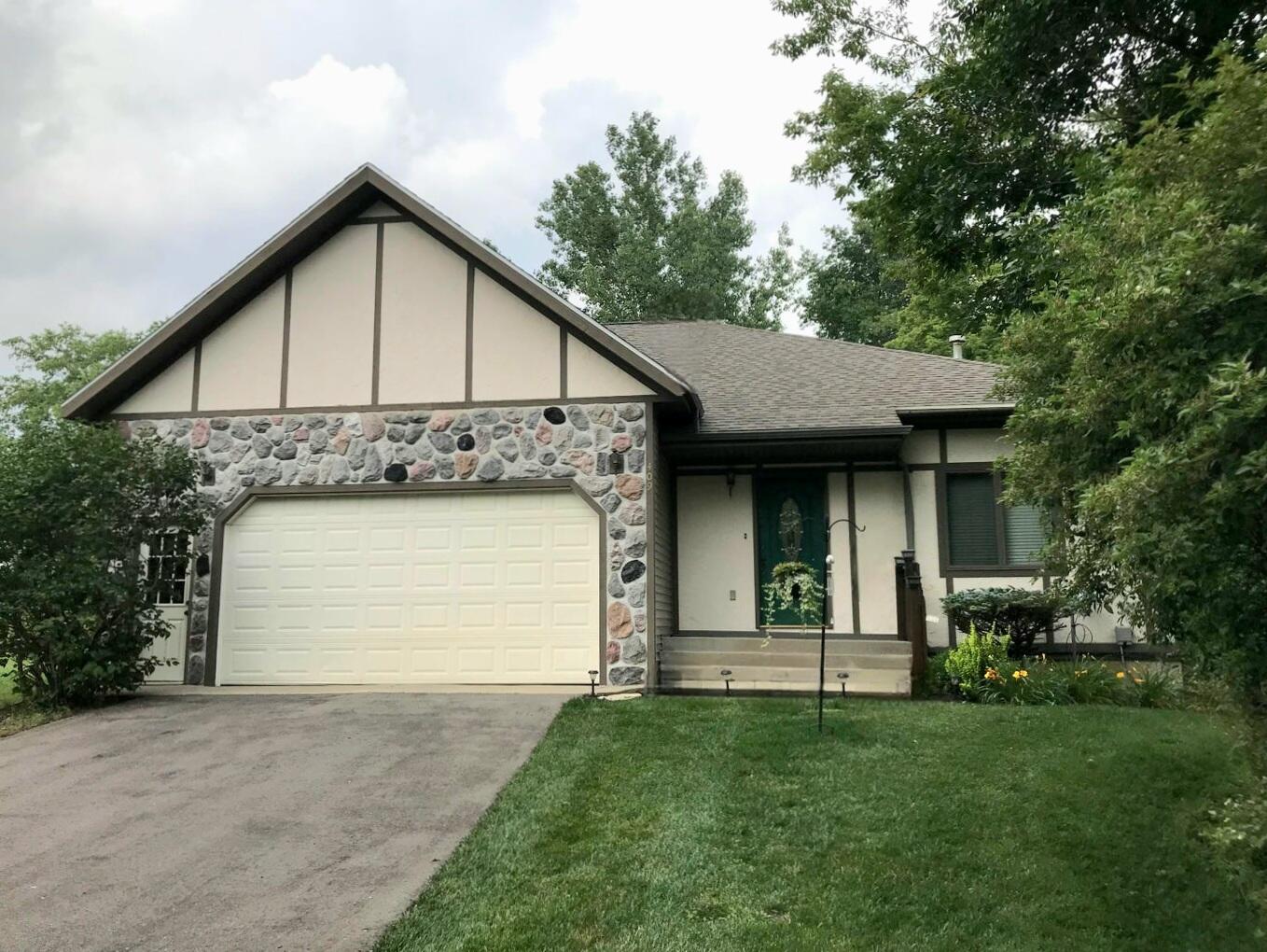 406 Vienna Lane Fremont City MI 49412