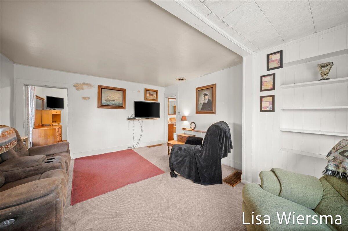 120 Palmer Avenue Colon Village MI 49040