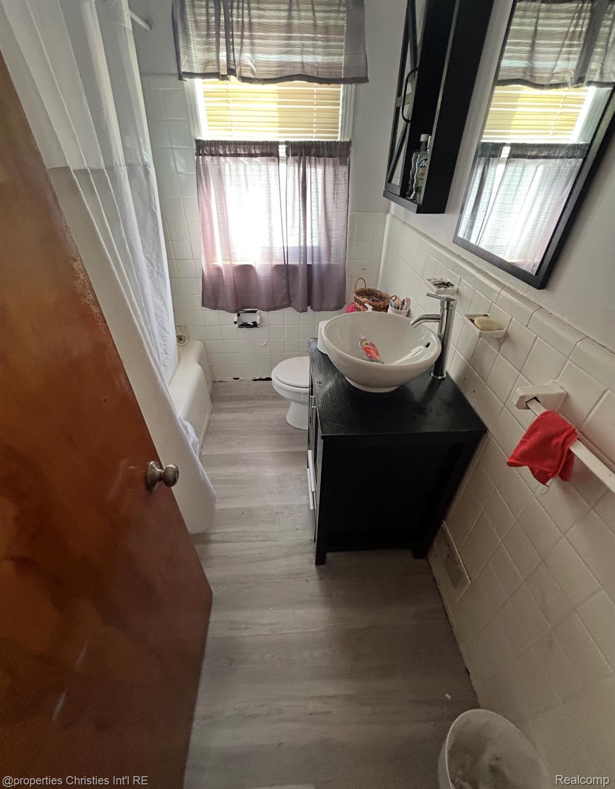 14633 College Avenue Allen Park City MI 48101