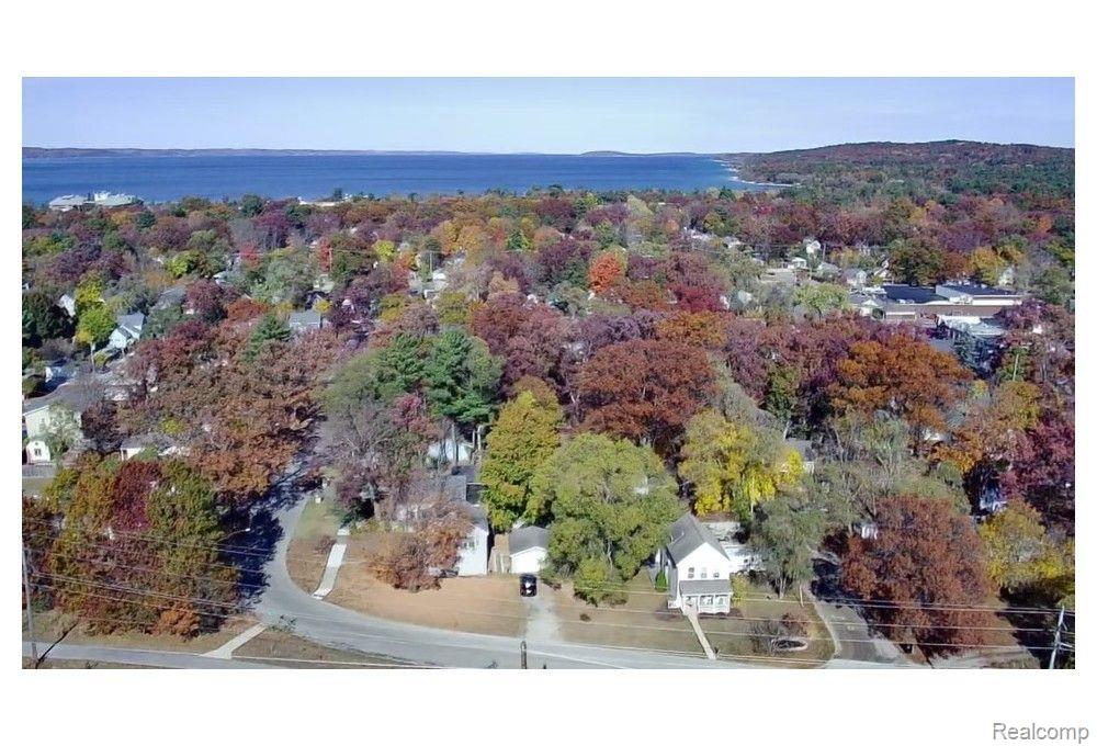 863 Boyd Avenue Traverse City City MI 49686