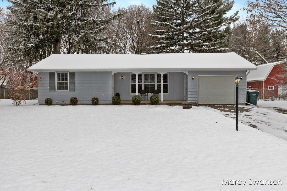 5771 Country View Drive Allendale Charter Township MI 49401