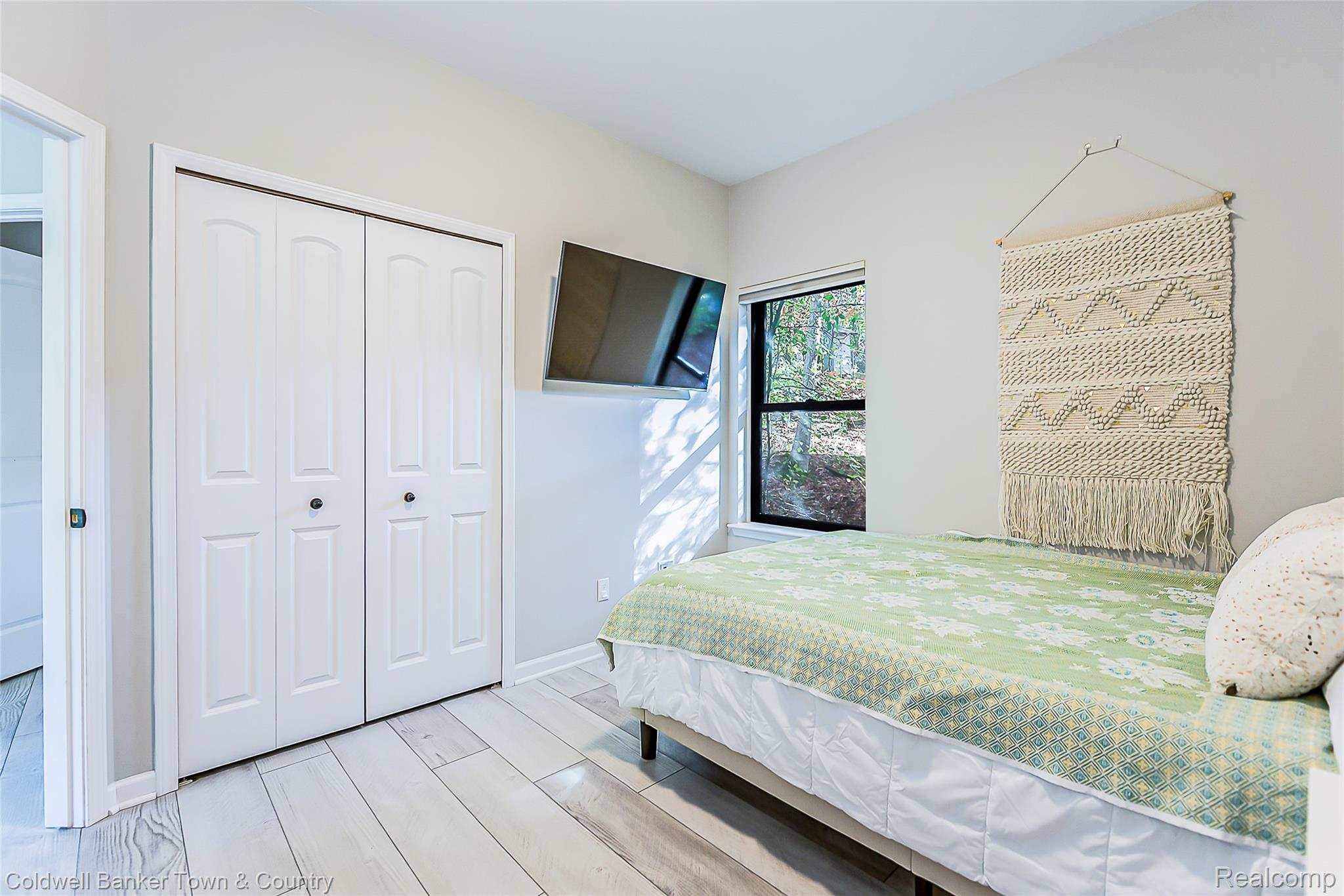 1293 Brighton Lake Road Brighton City MI 48116