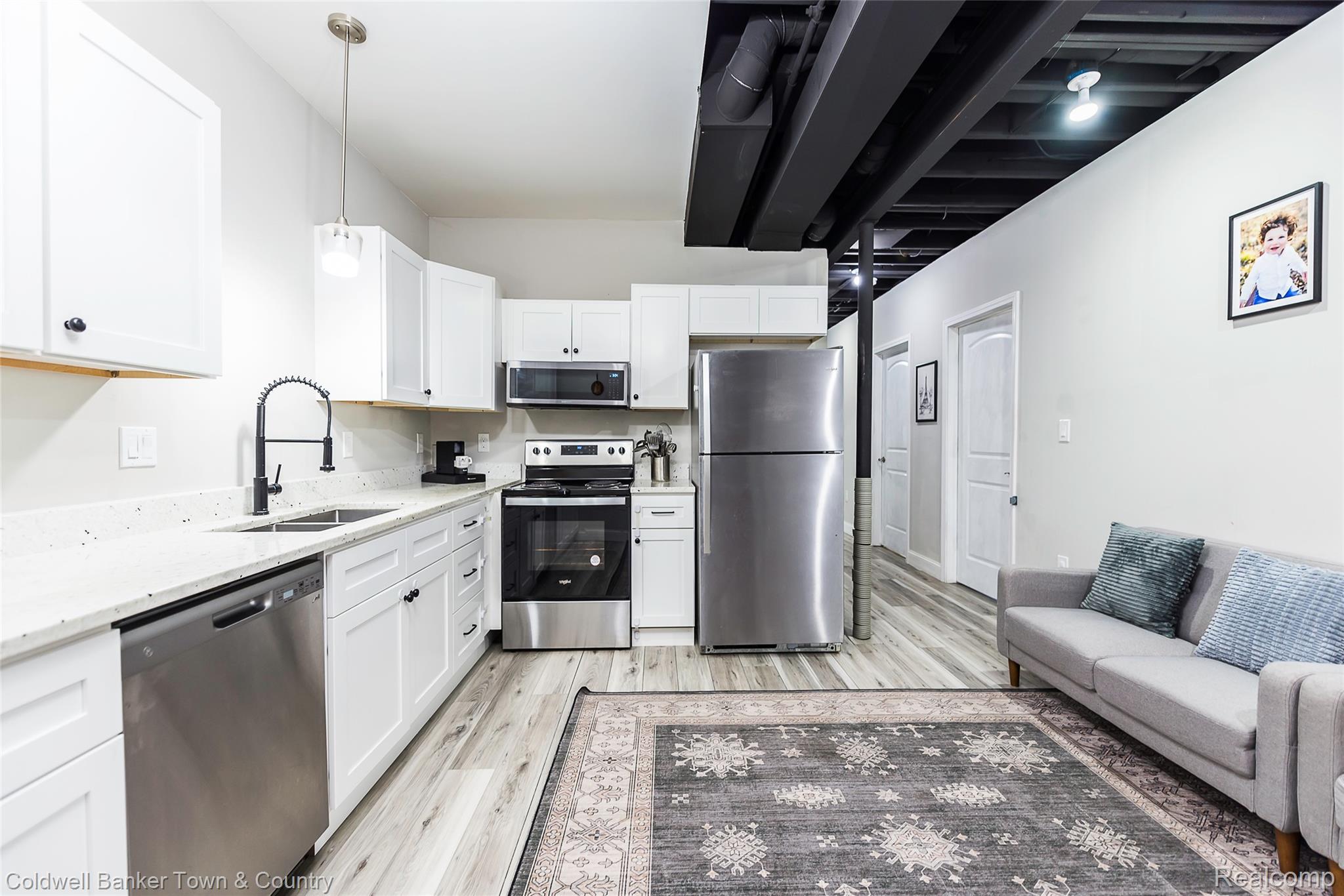 1293 Brighton Lake Road Brighton City MI 48116